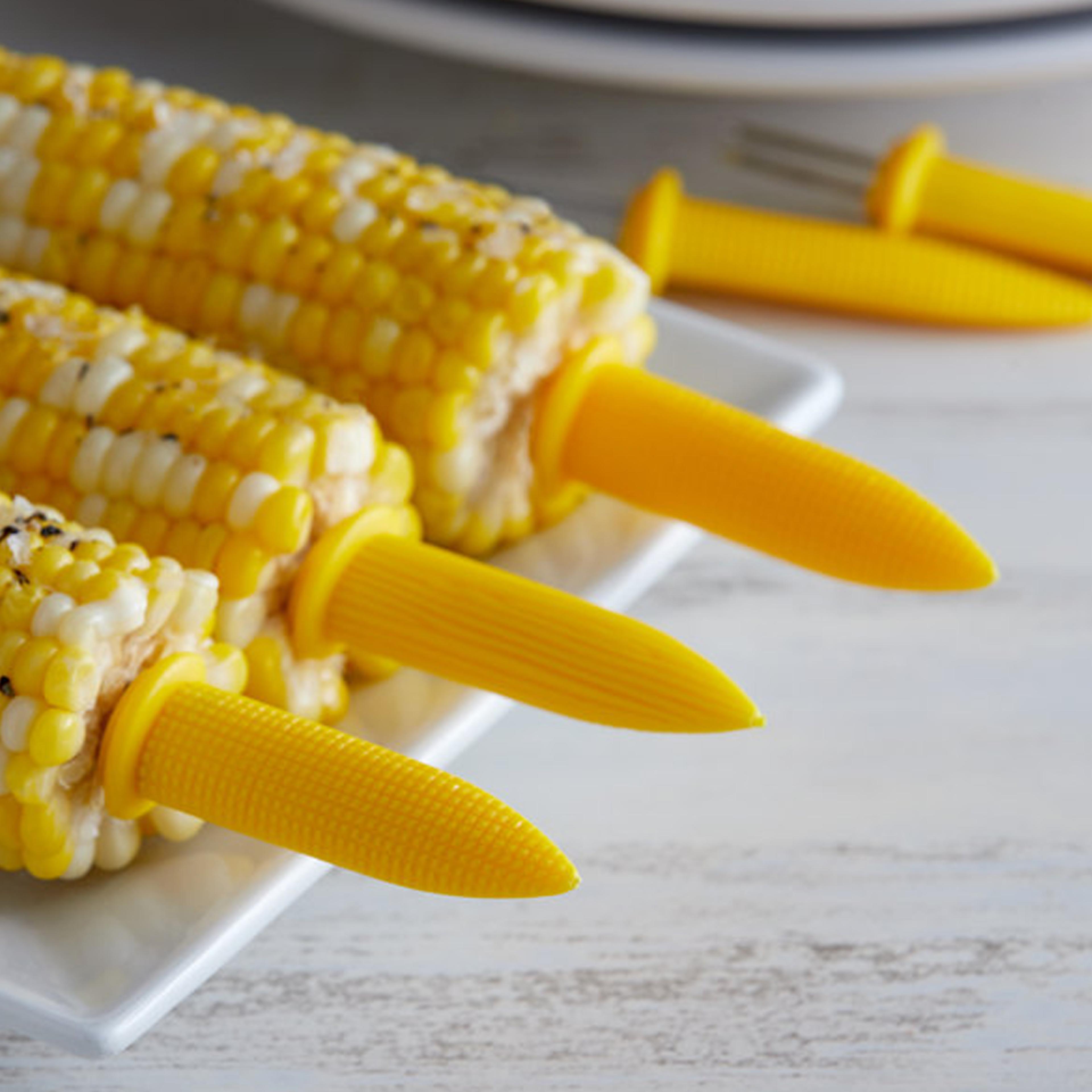 cornholders2