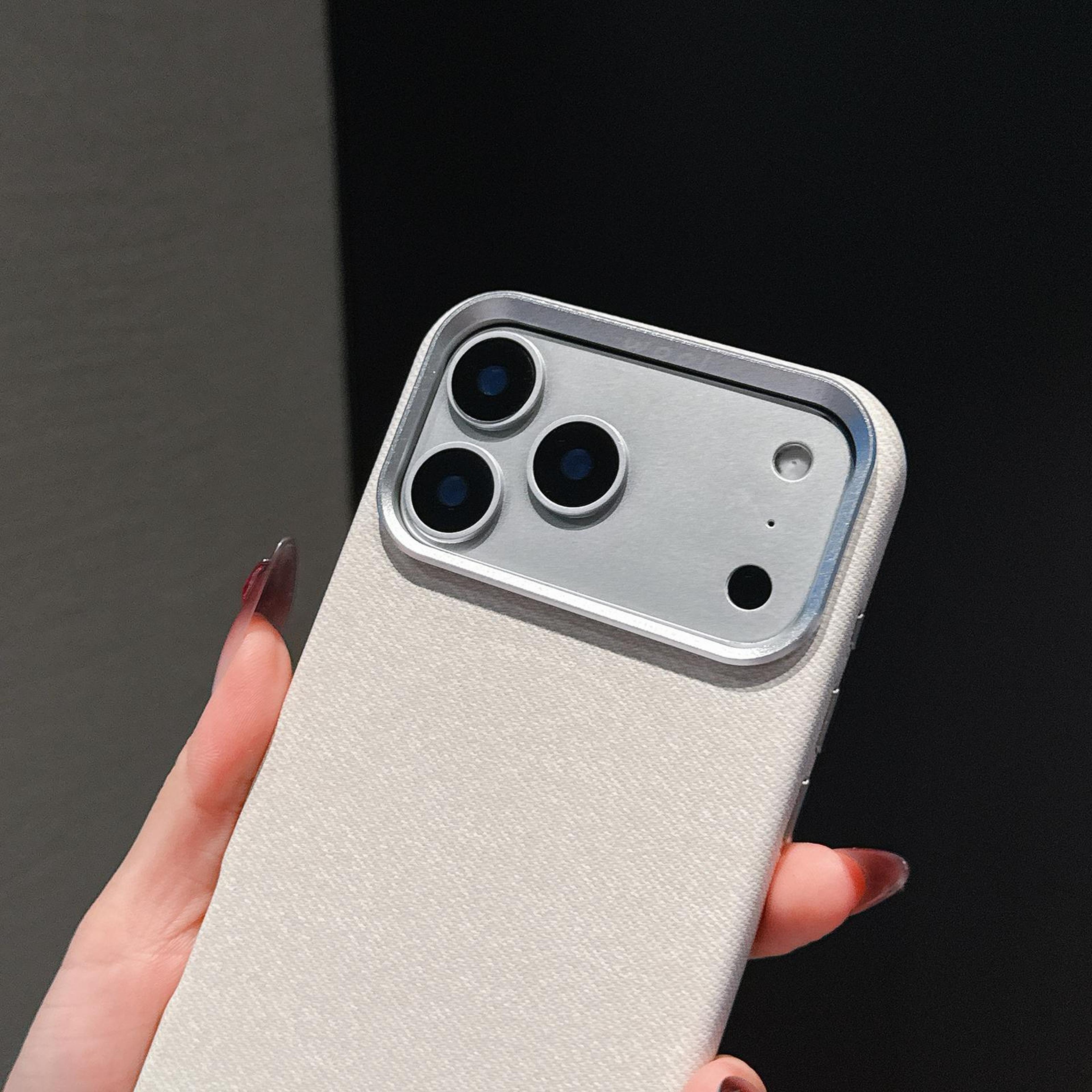 18 Pro Max Magnetic Full Coverage Phone Case With Wireless Charging Support 2