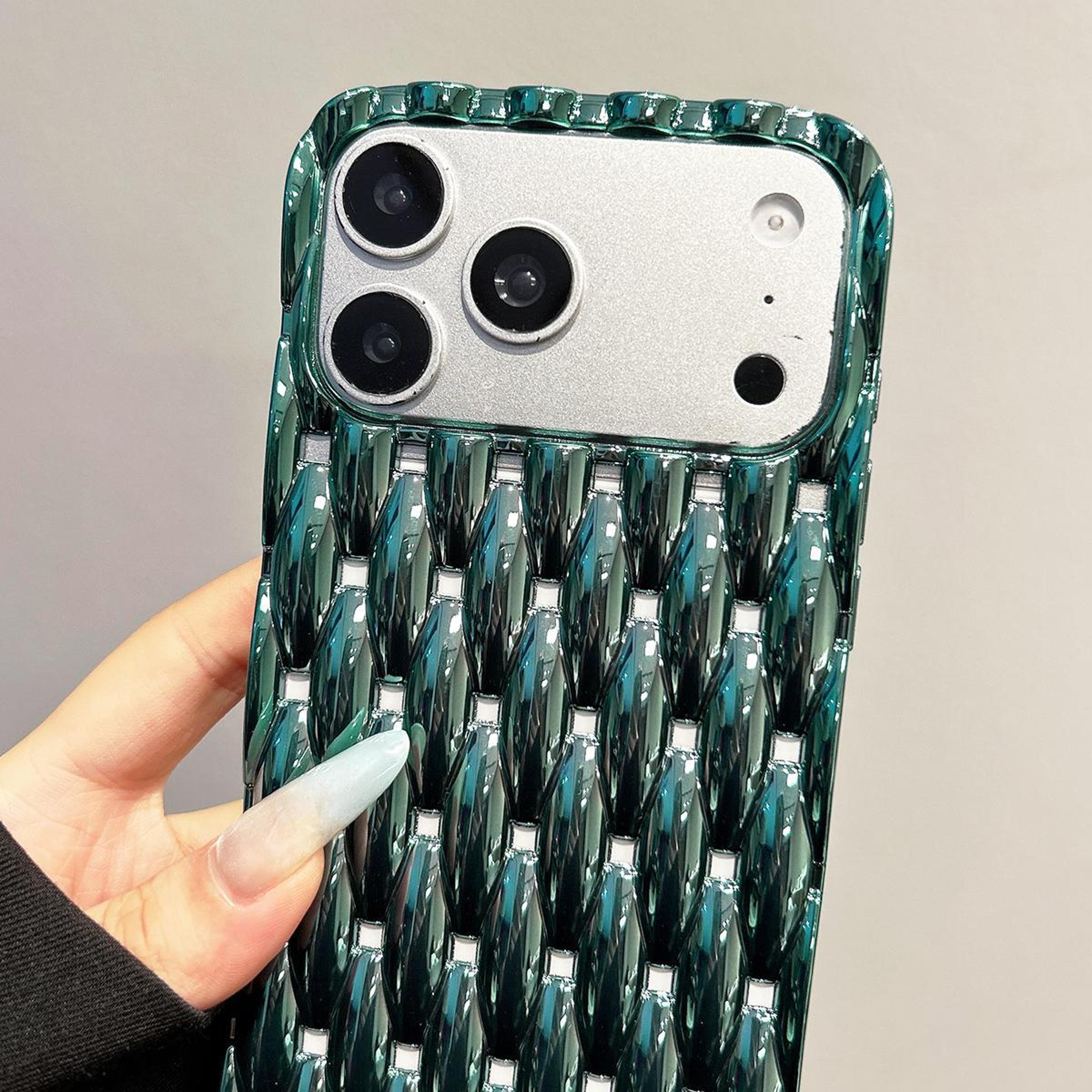 IPhone 18 Pro Electroplated Twisted Texture Heat Dissipation TPU Case 4