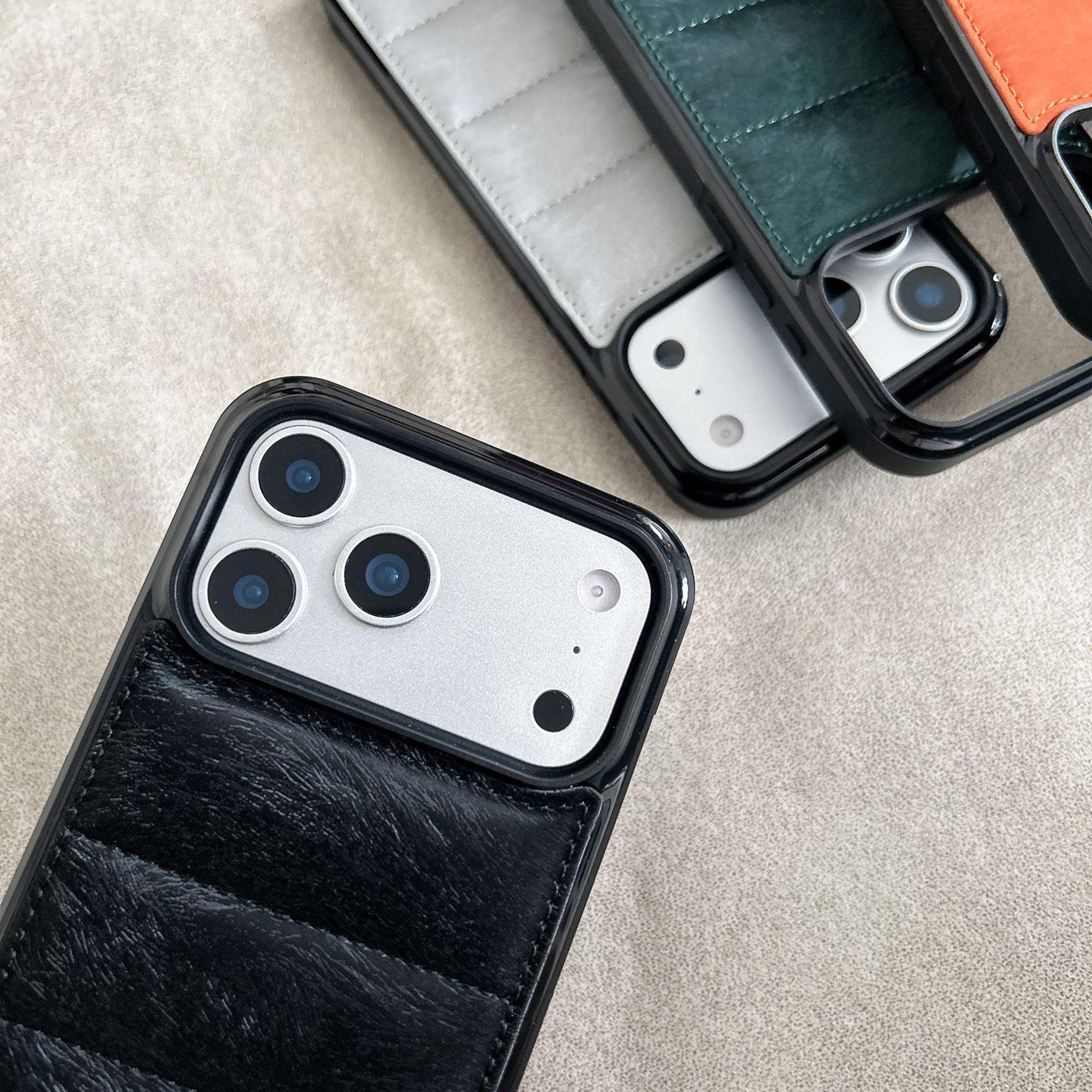 IPhone 18 Pro Padded PU Leather Phone Case With Raised Camera Protection 4