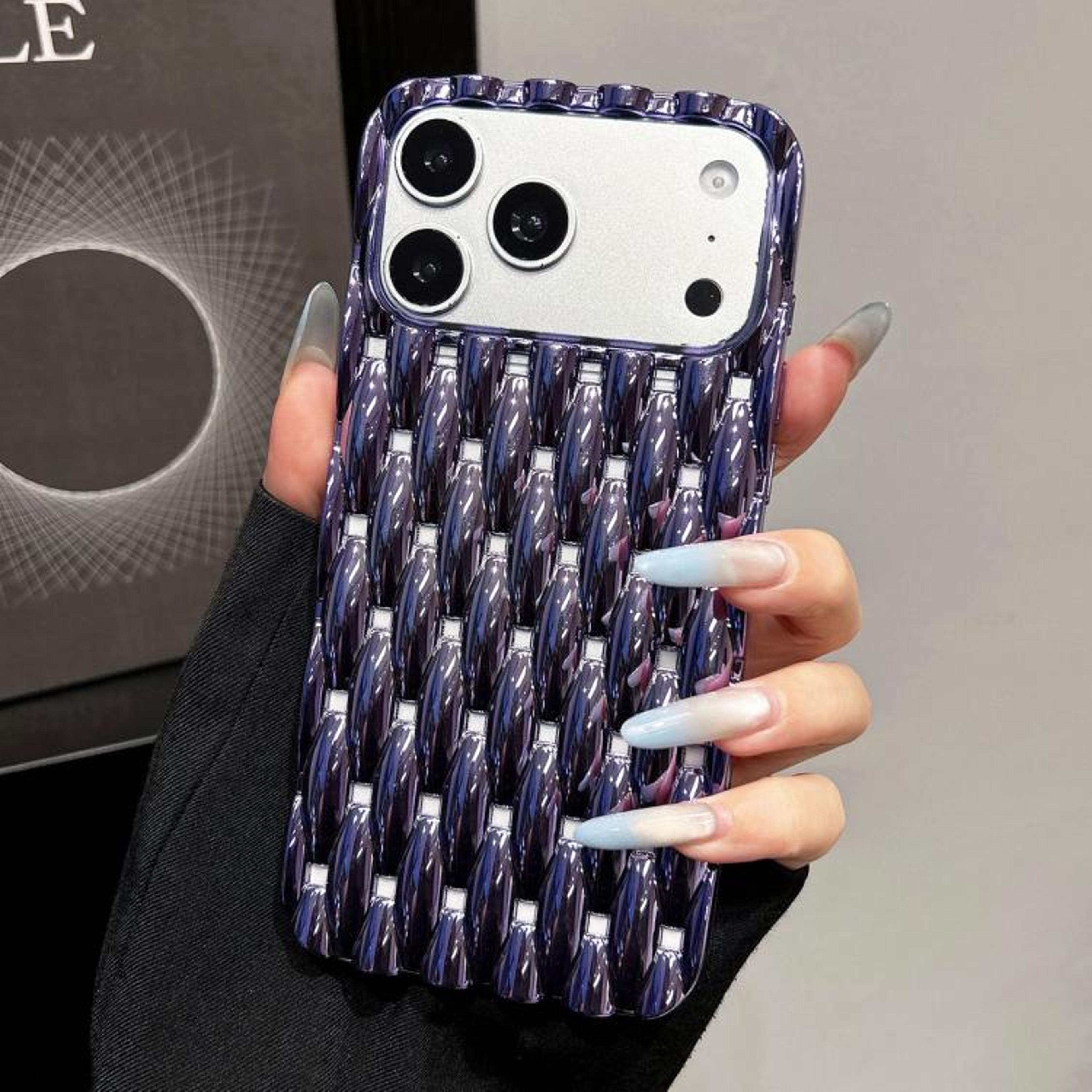 IPhone 18 Pro Electroplated Twisted Texture Heat Dissipation TPU Case 6