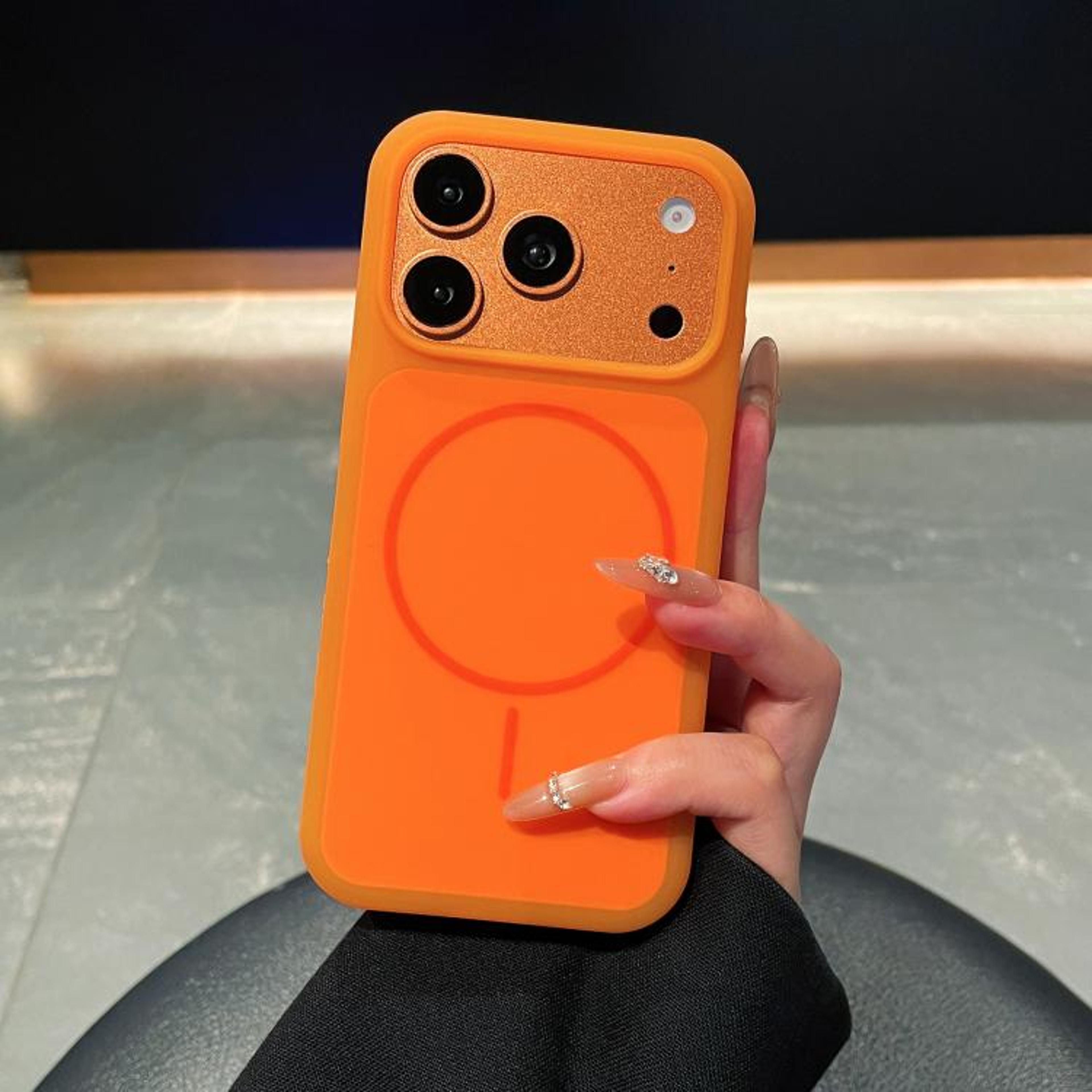 IPhone 18 Pro Silicone Magnetic Phone Case With SkinTouch AntiFingerprint Finish 8