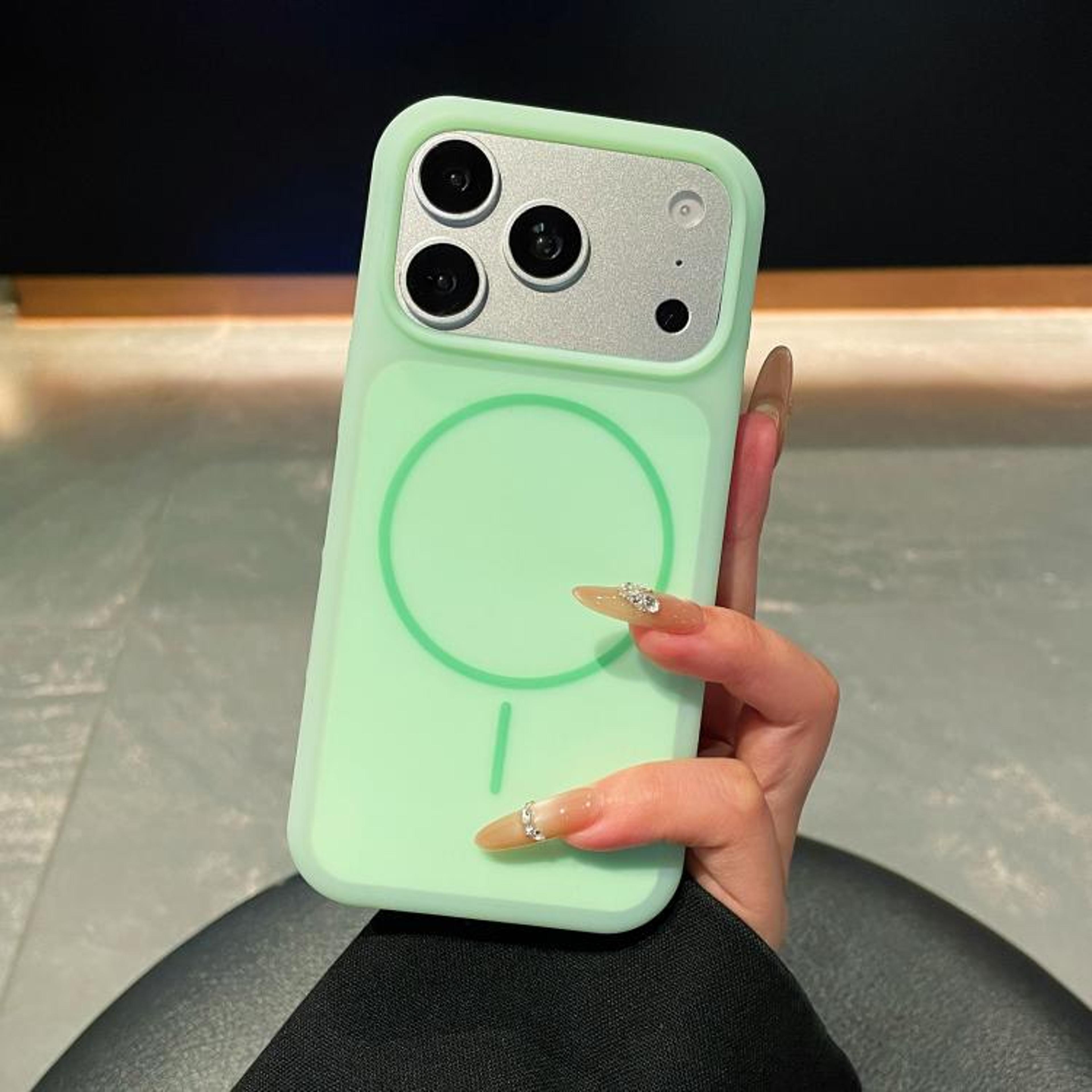 IPhone 18 Pro Silicone Magnetic Phone Case With SkinTouch AntiFingerprint Finish 10