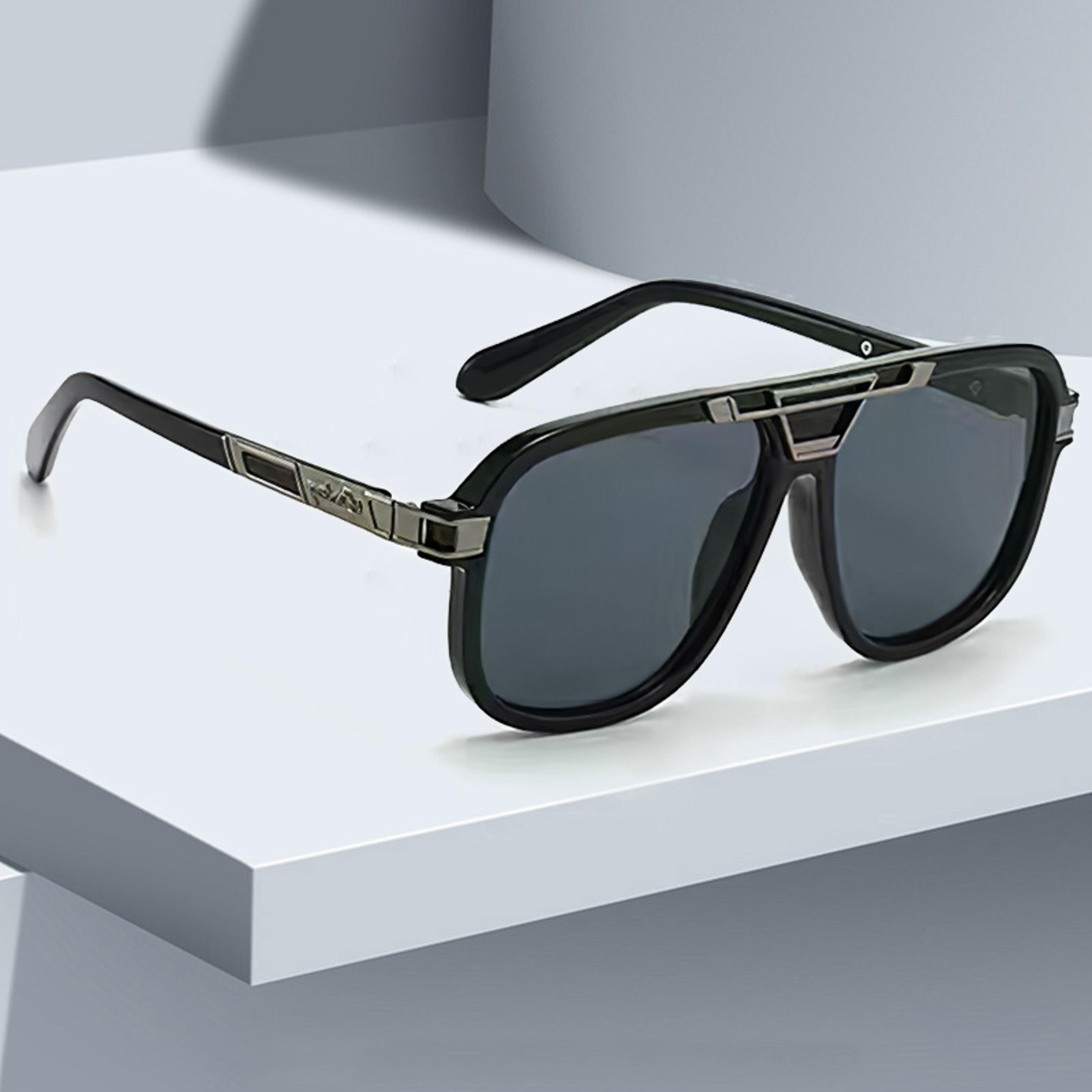 Gradient Large Frame Women Sunglasses Trendy Metal Accent Designer Shades 2