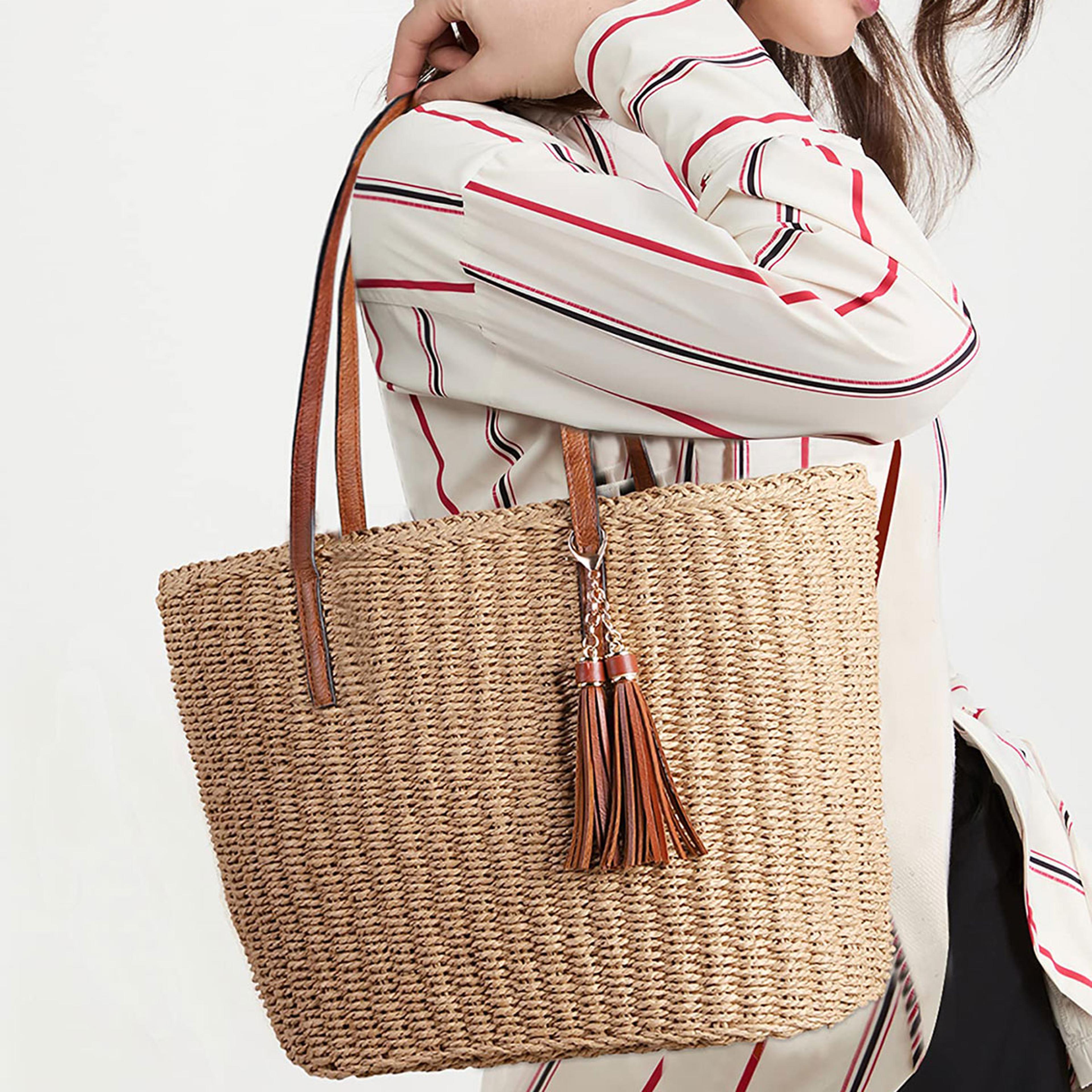 chic woven straw tote bag with pu leather straps