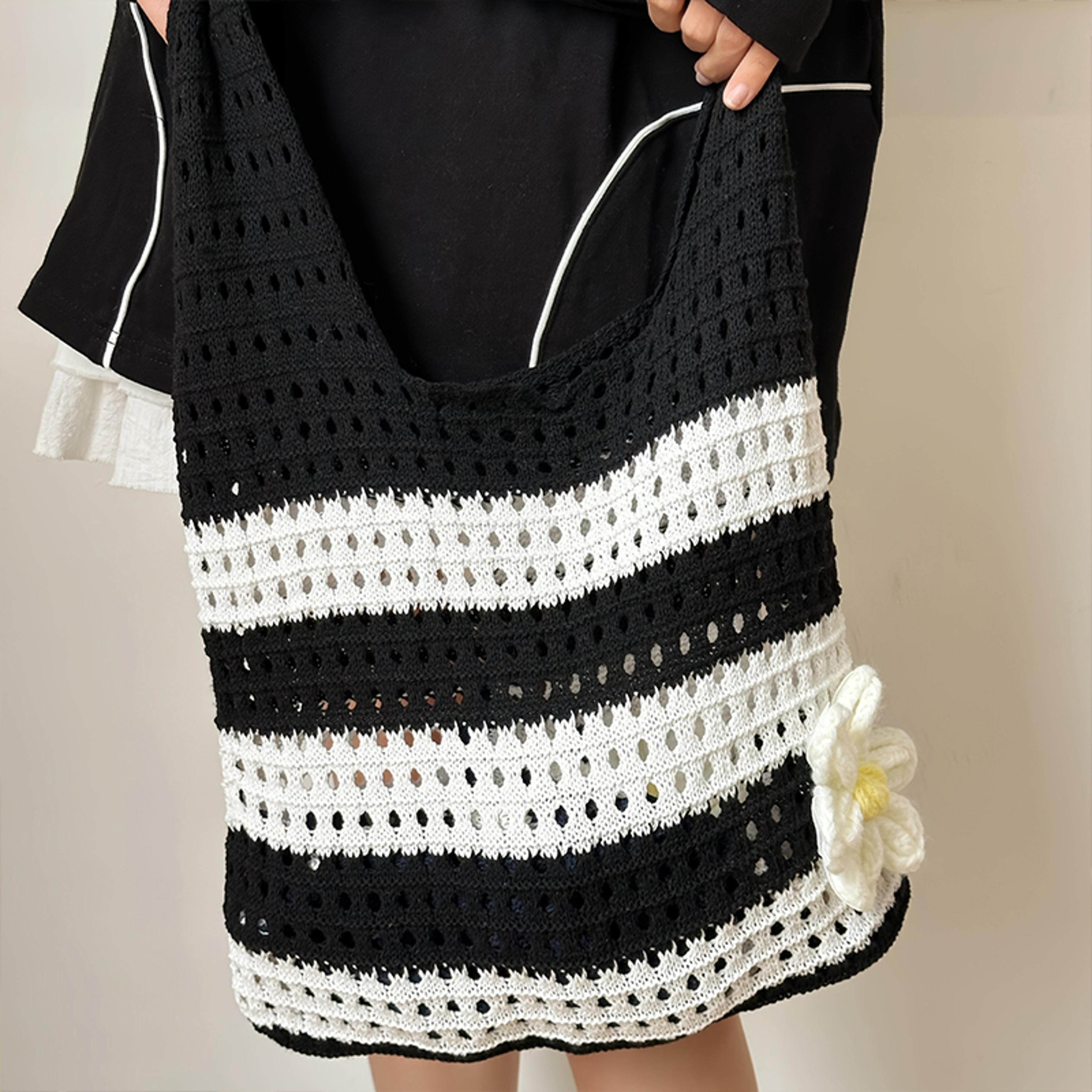 Aesthetic Contrast Stripe Knit Tote Bag 6