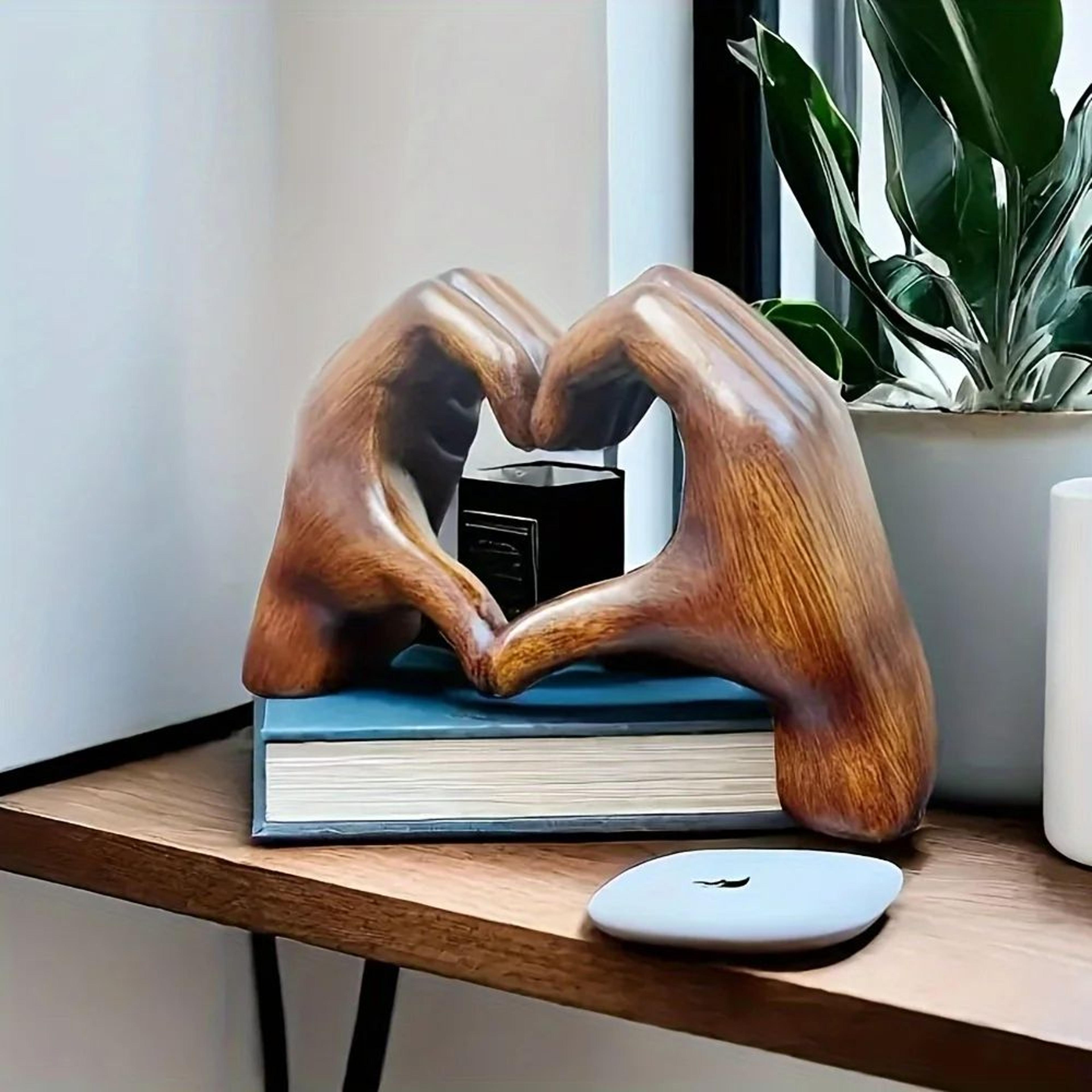 Heart Hands Statue Modern HeartShaped Handmade Art Sculpture For Home  Wedding Decor 2
