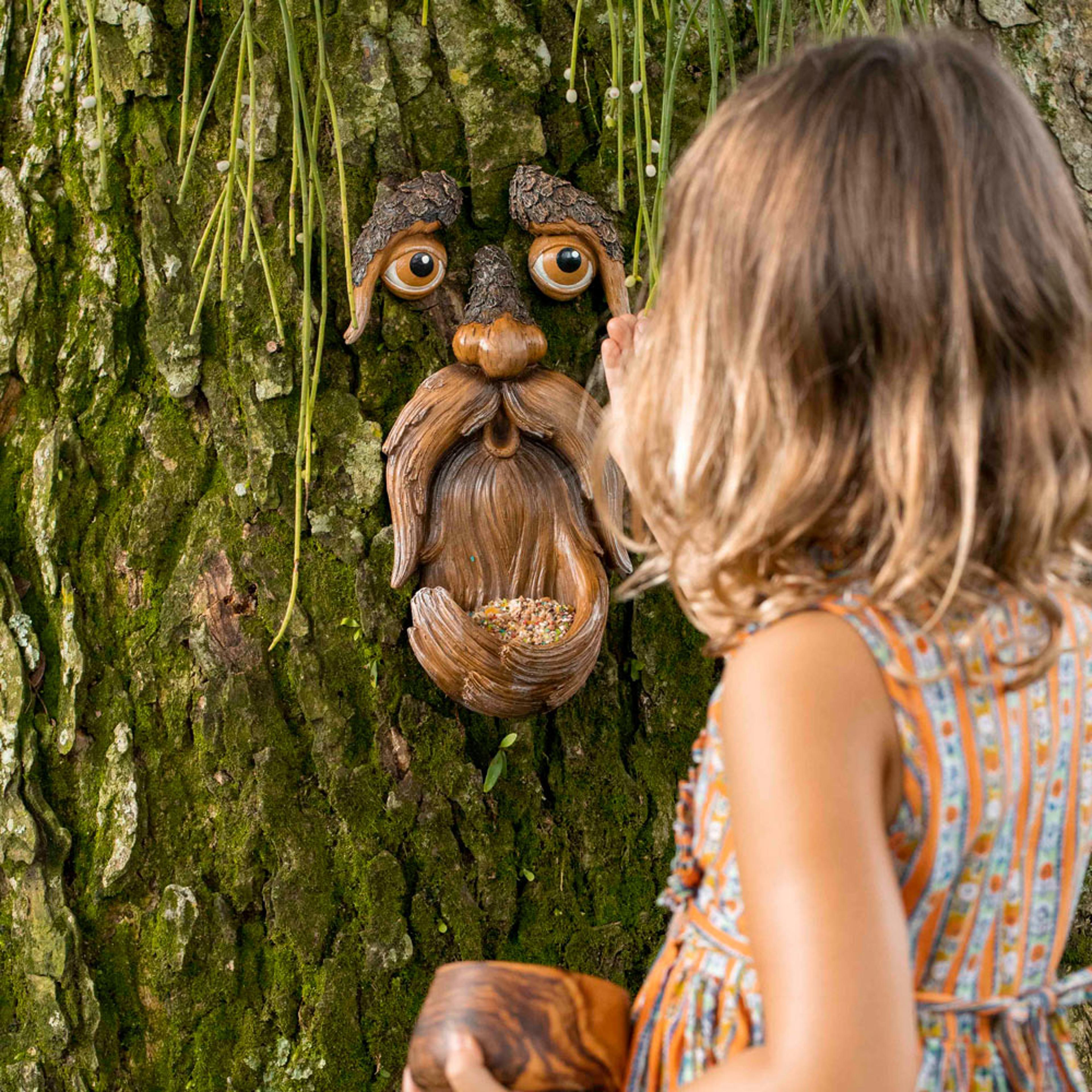 treefacebirdfeeder1.png