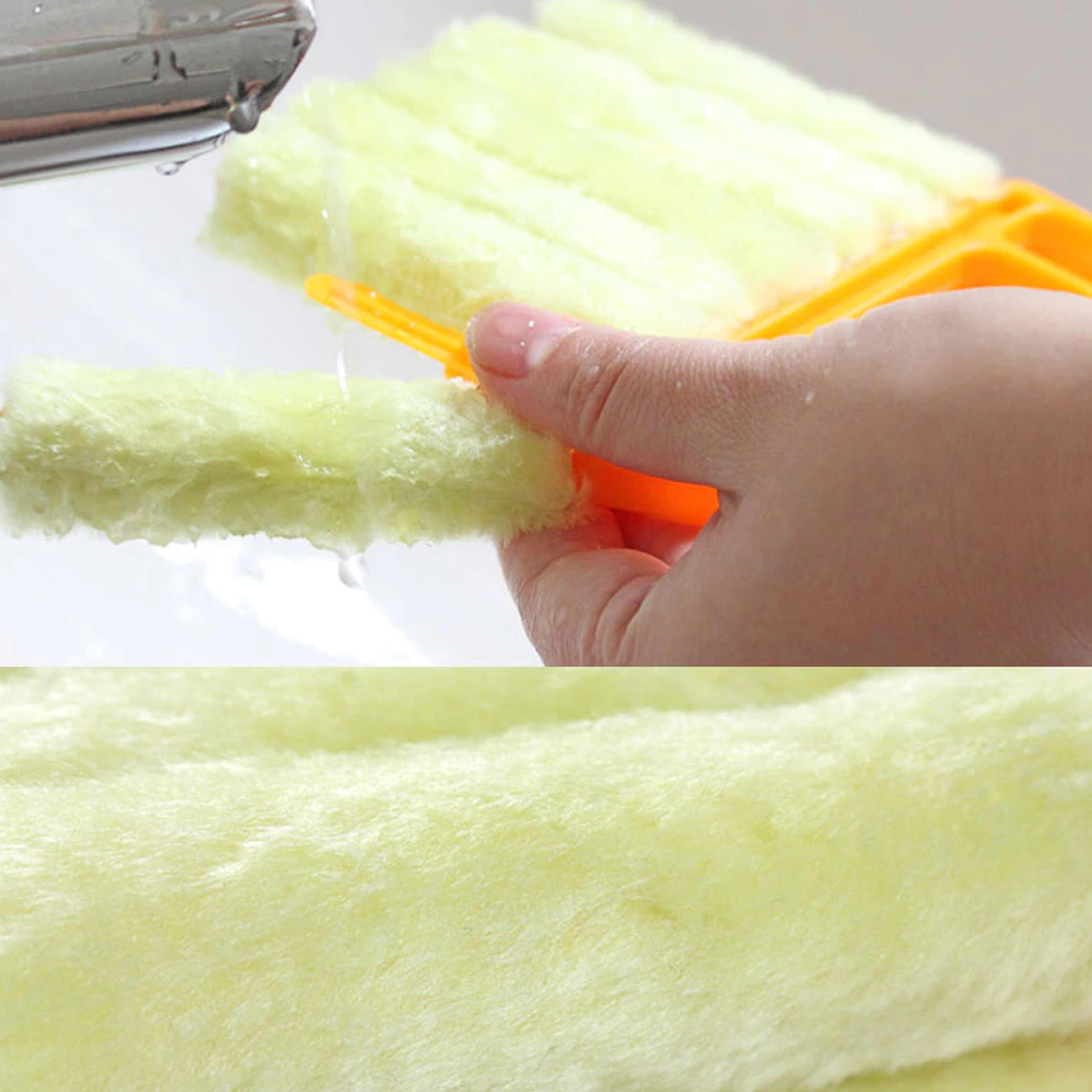microfibervenetianblindcleaningbrush7.png