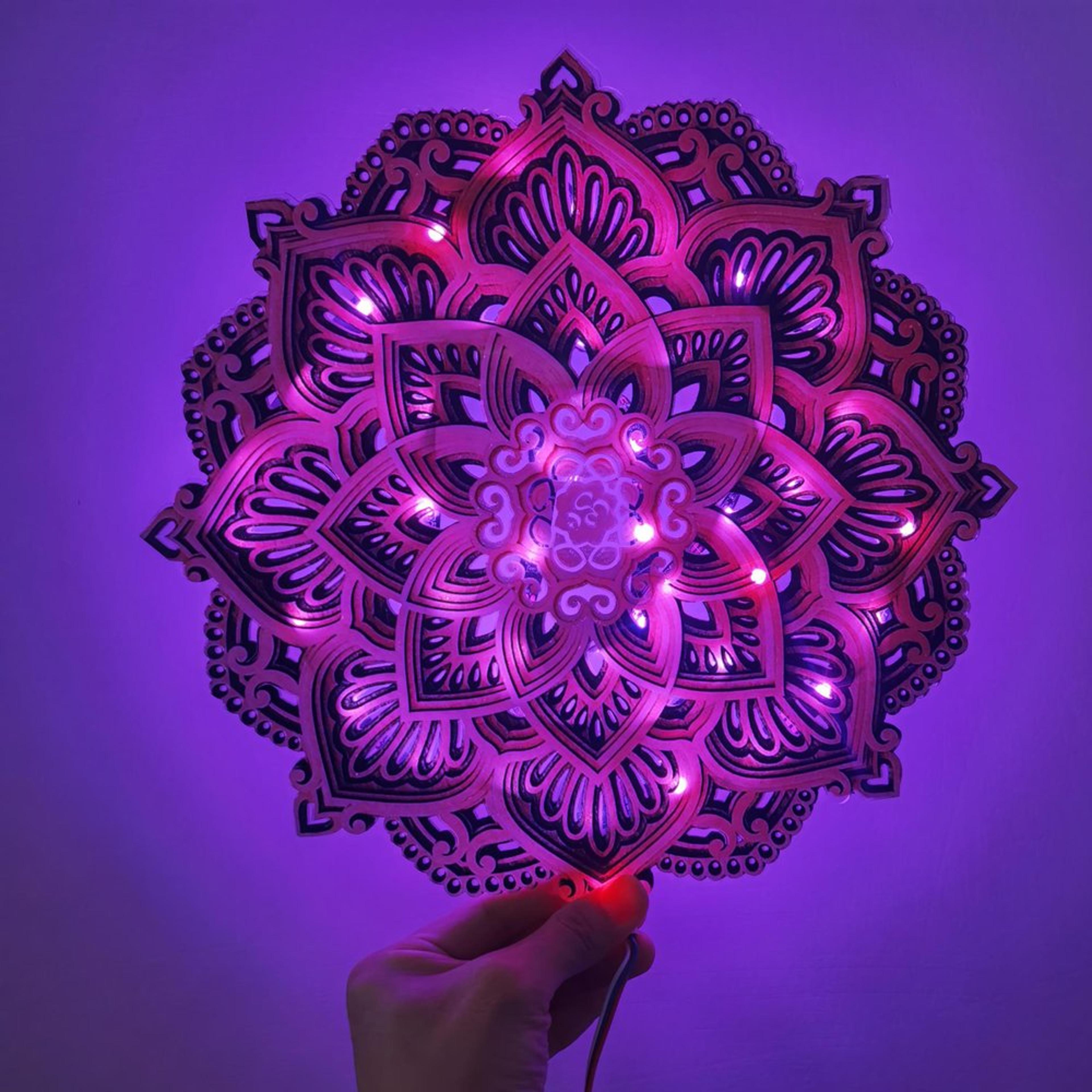 handmadewoodenmandalawalllamp3.png