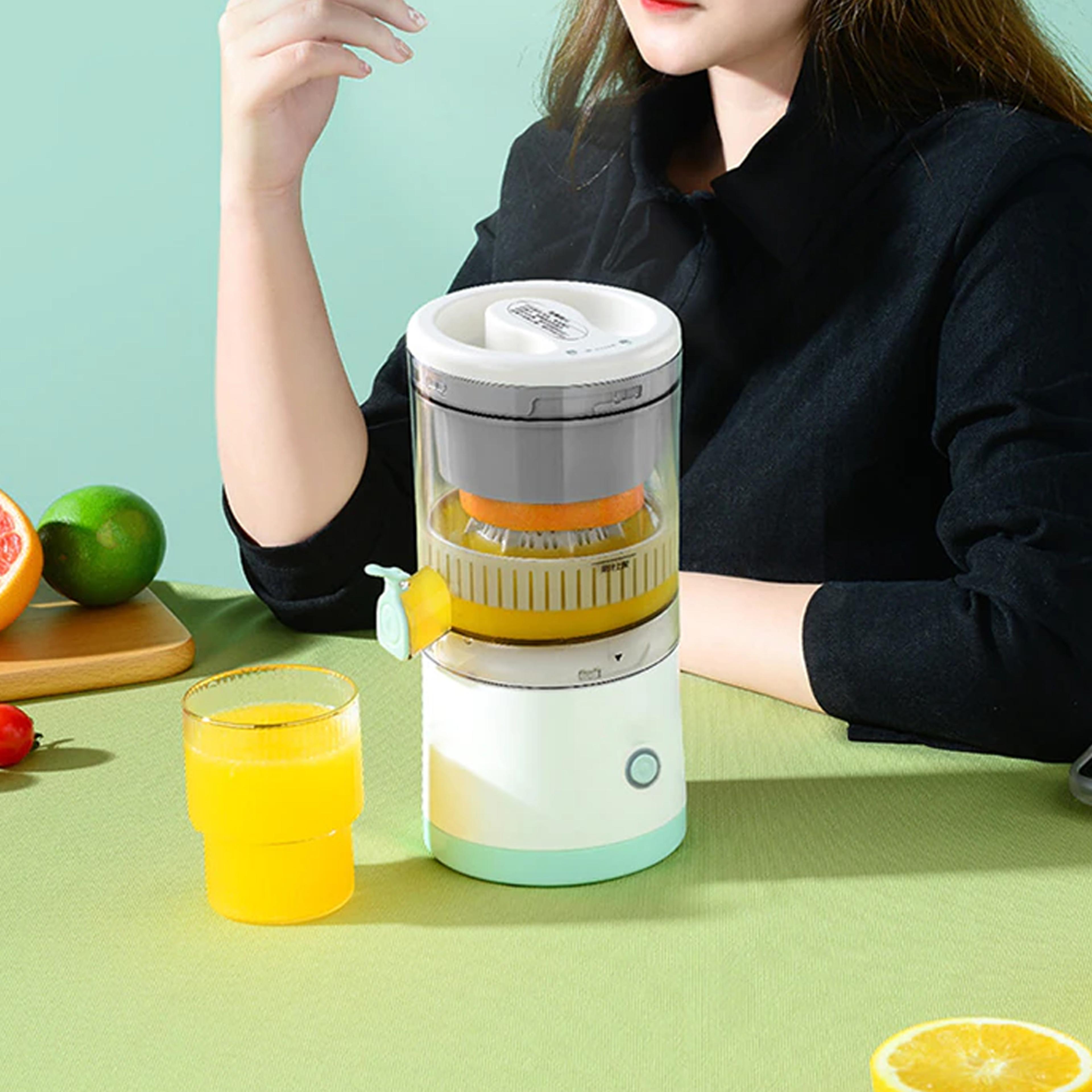 usbchargingportablejuicer2.png