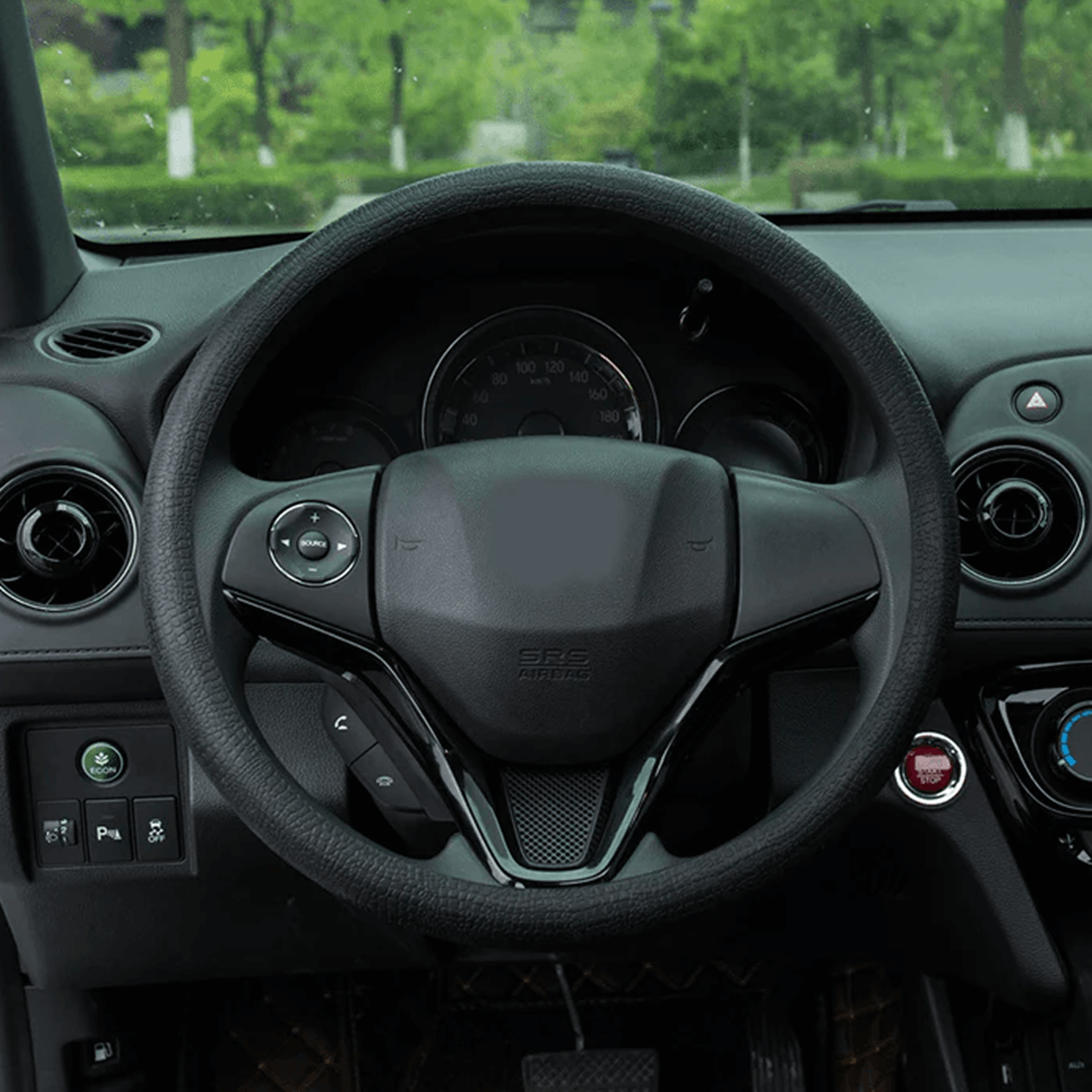 steeringwheelprotectivecoverblack.png