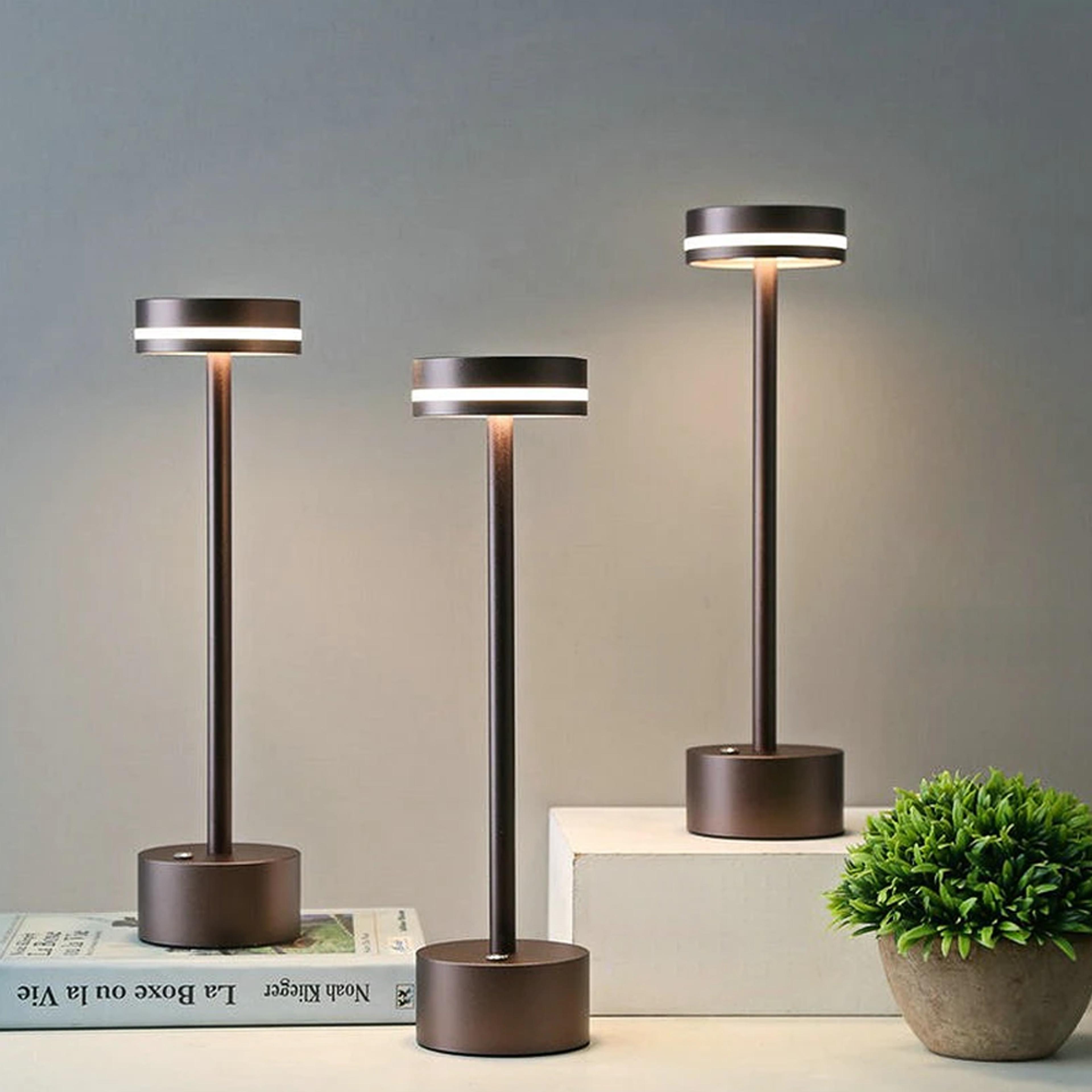 elegantledrechargeablerestauranthotelbarortablelamp3.png