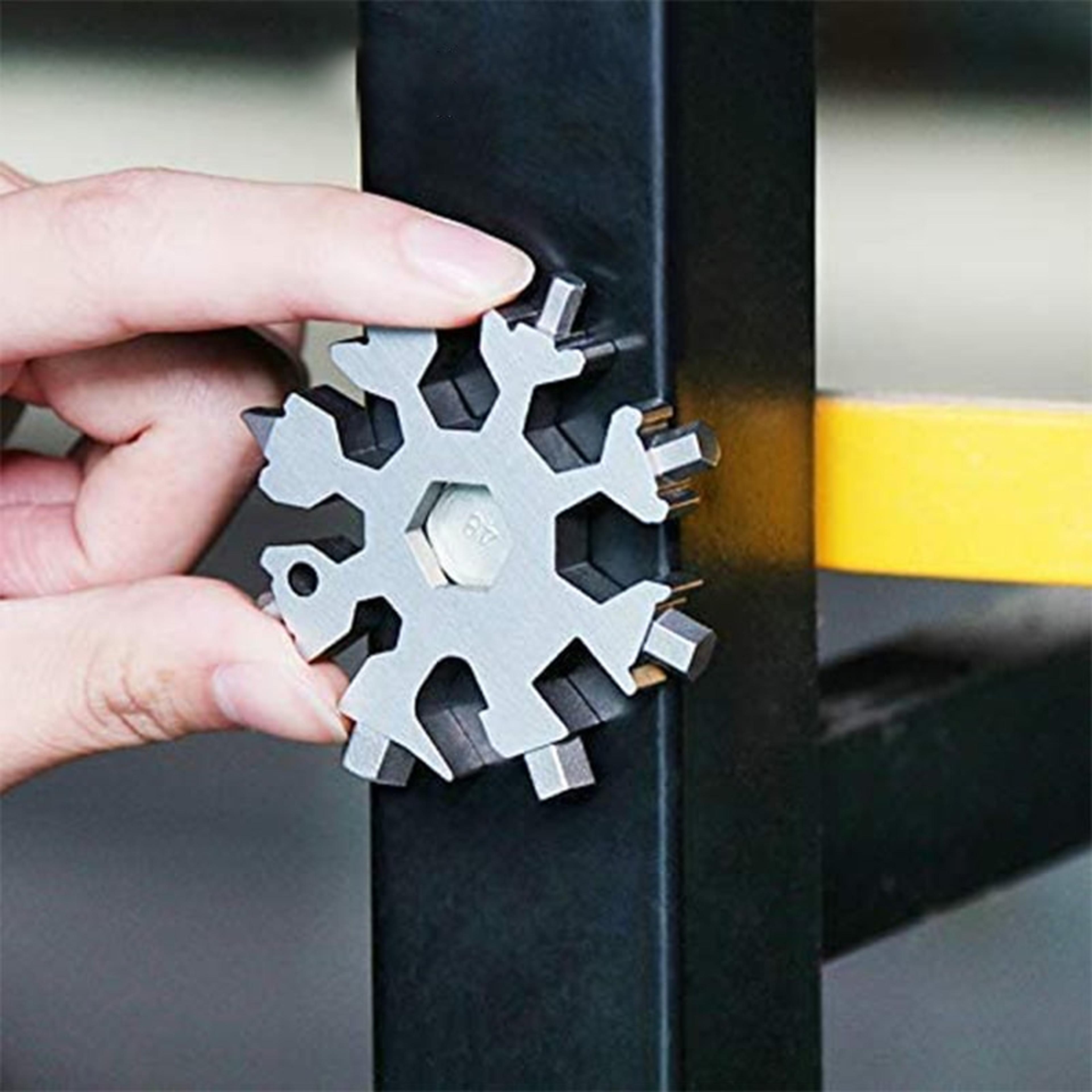 Snowflake – MultiTool 18-In-1 Stainless Steel Portable For Outdoor Adventures 2