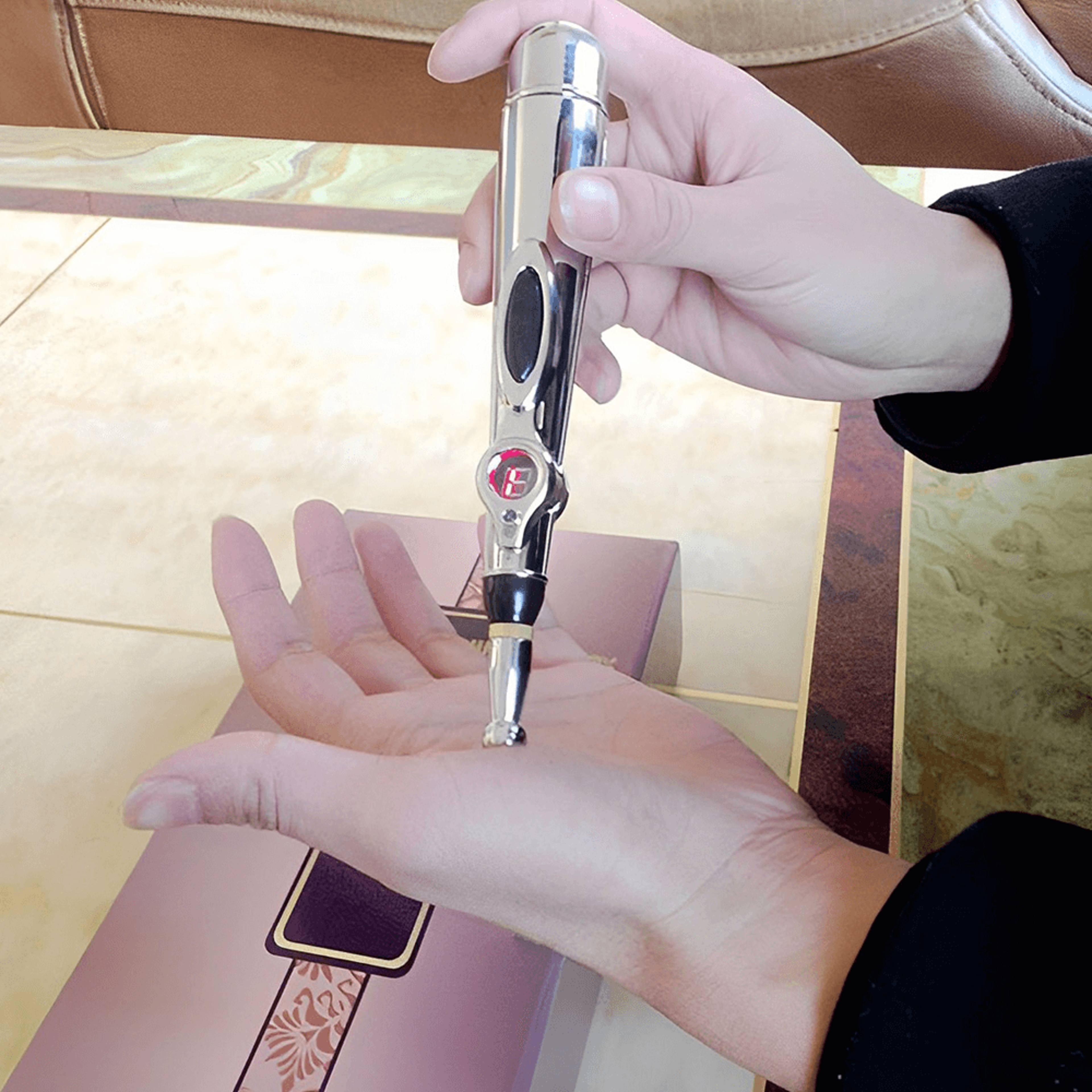 advancedneedlelessacupressurepen3in1effectiveacupuncturesolution2.png