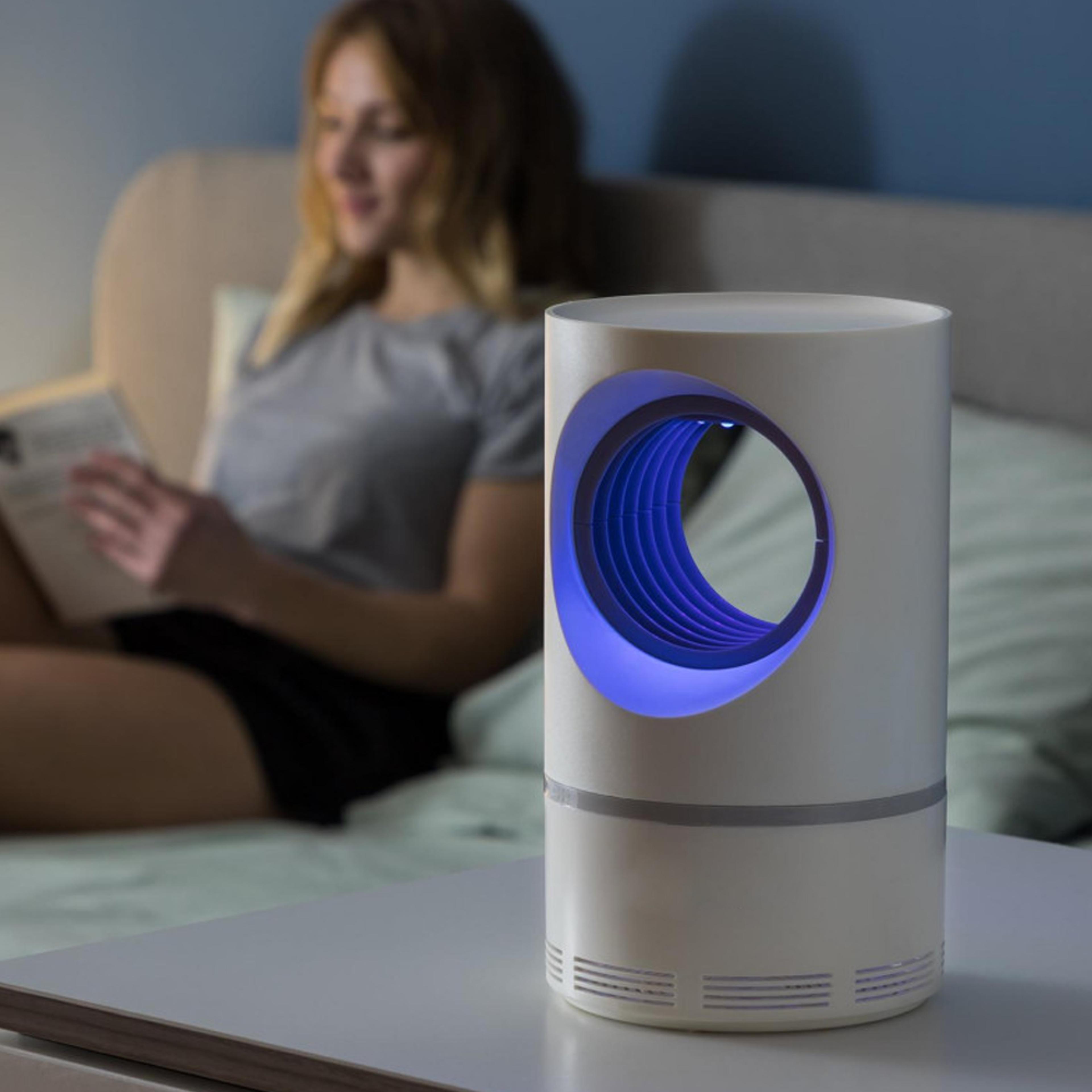 Anti-Spray USB Mosquito Killer Trap 1
