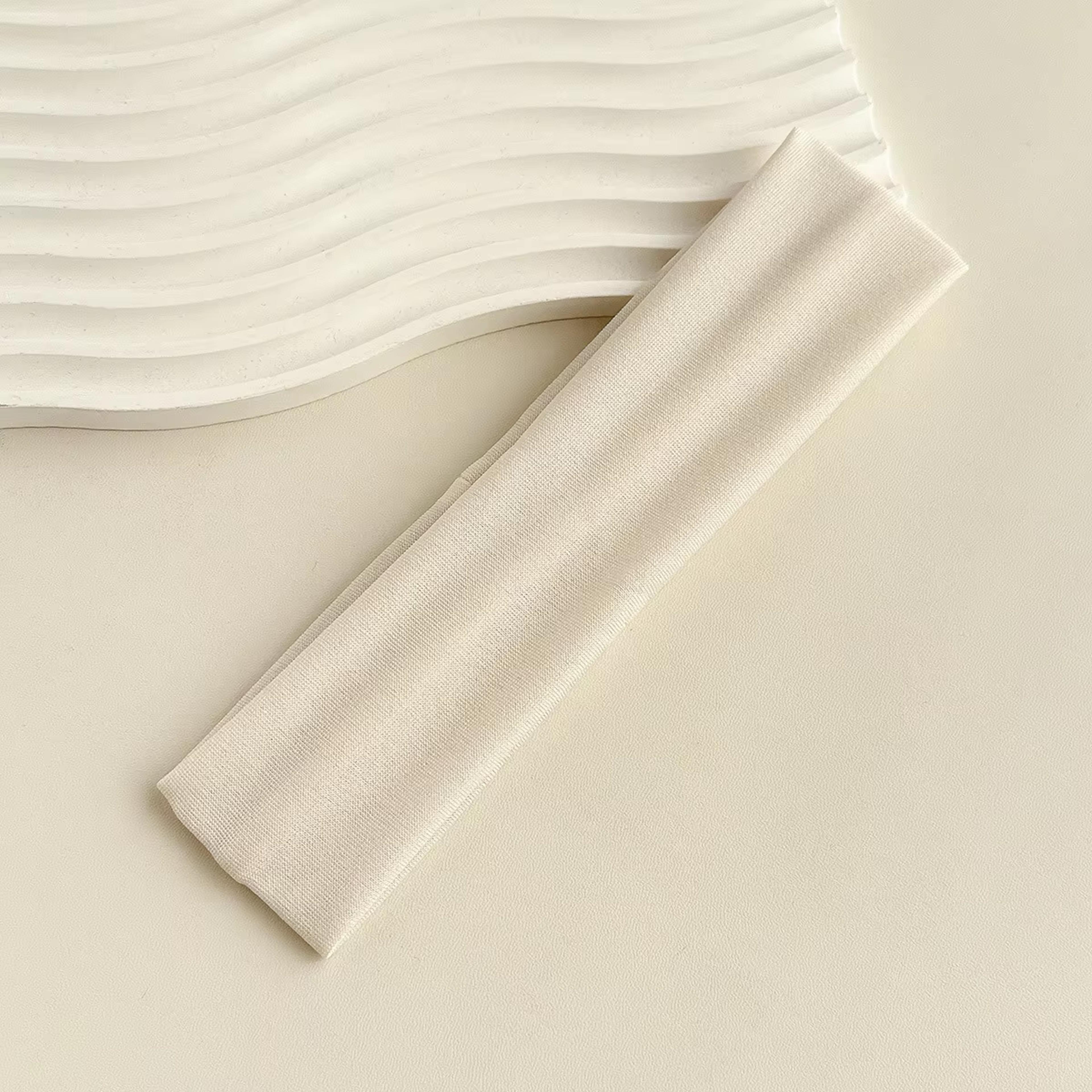 Four Seasons Solid Sports Headbands For Women Elastic Hairbands For Running Yoga Fitness  Makeup 2
