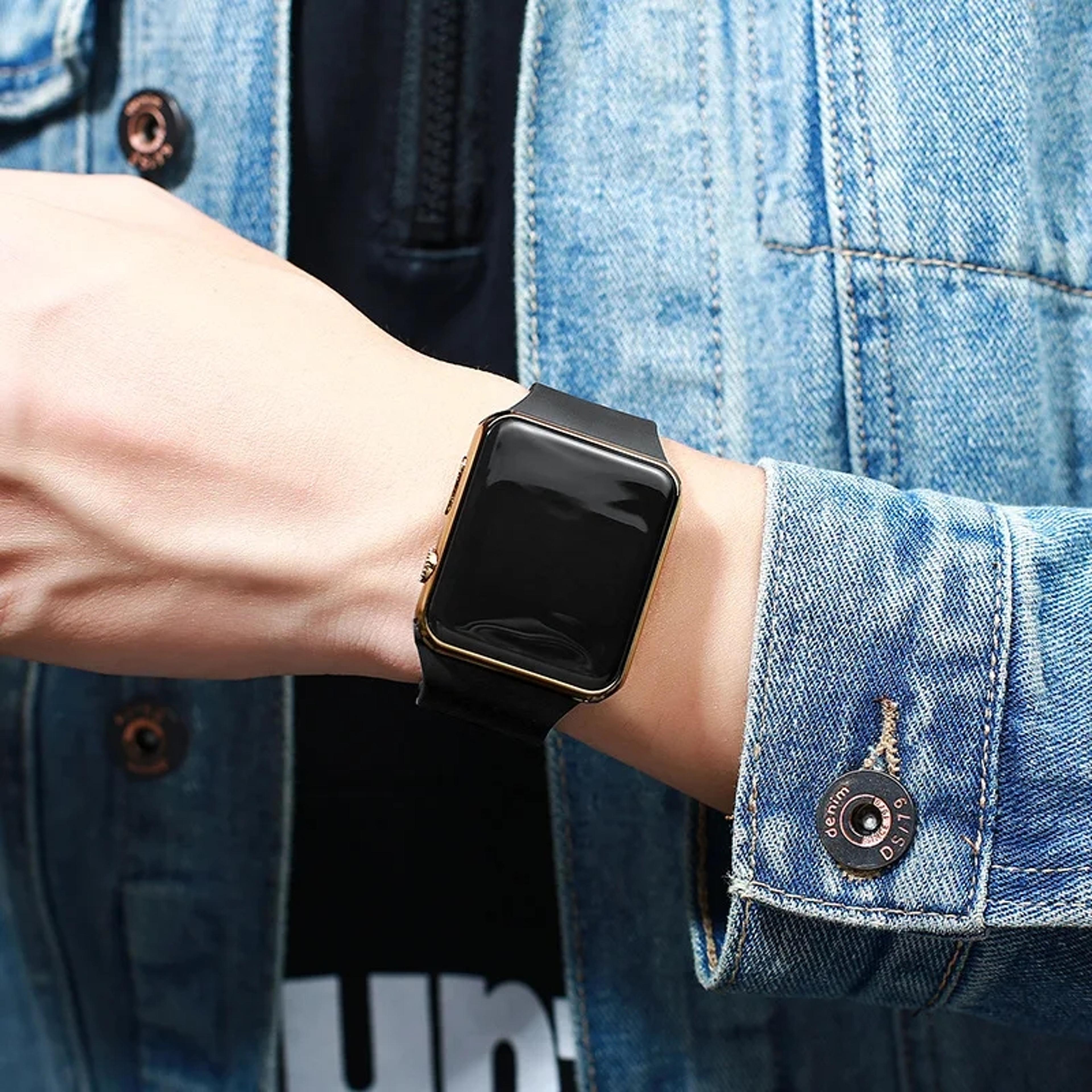 Simple Digital Watch For Men And Women Fashion LED Sports Watch With Black Silicone Wristband 0