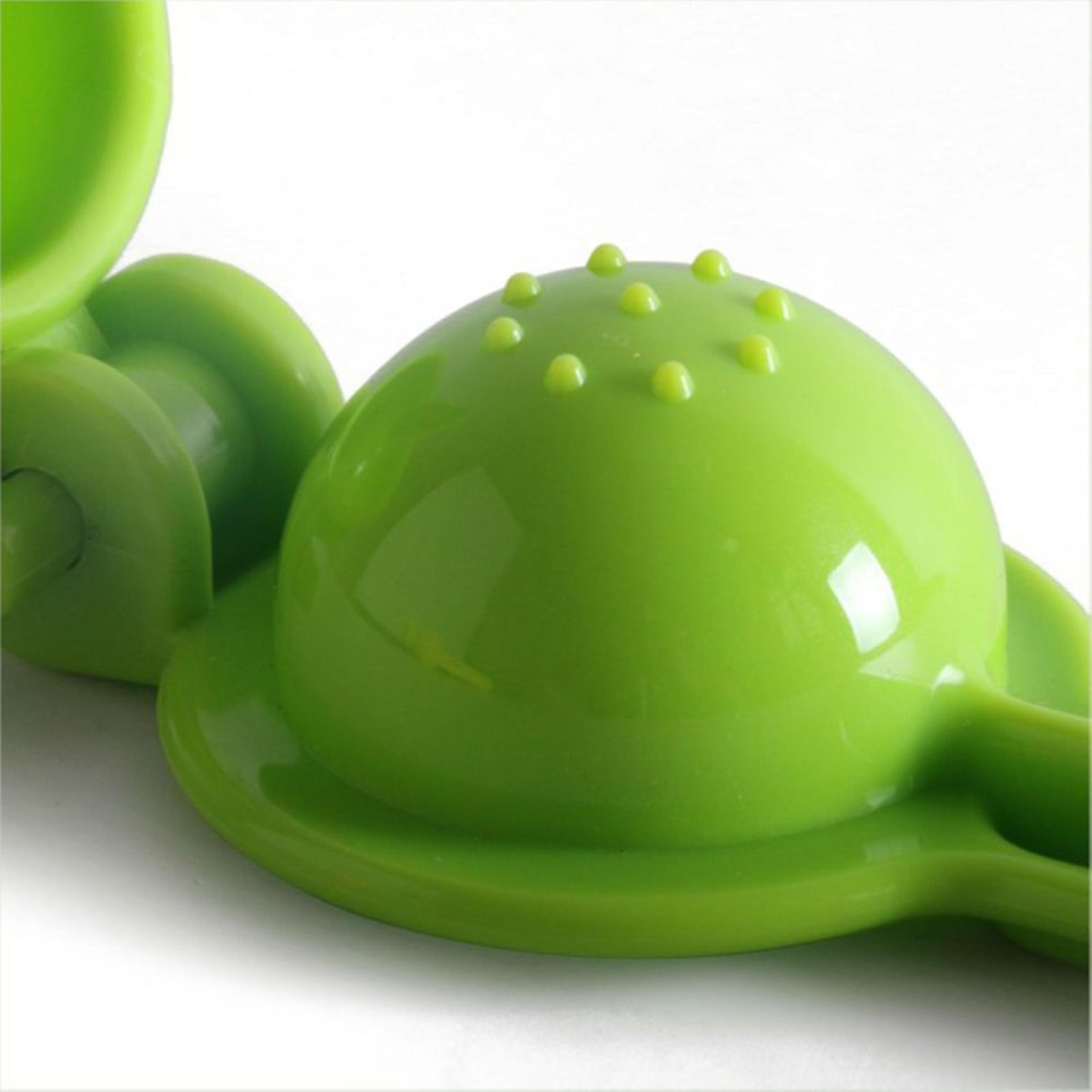 FreshPress Lemon Squeezer Manual Citrus Juicer For Lemons And Limes 4