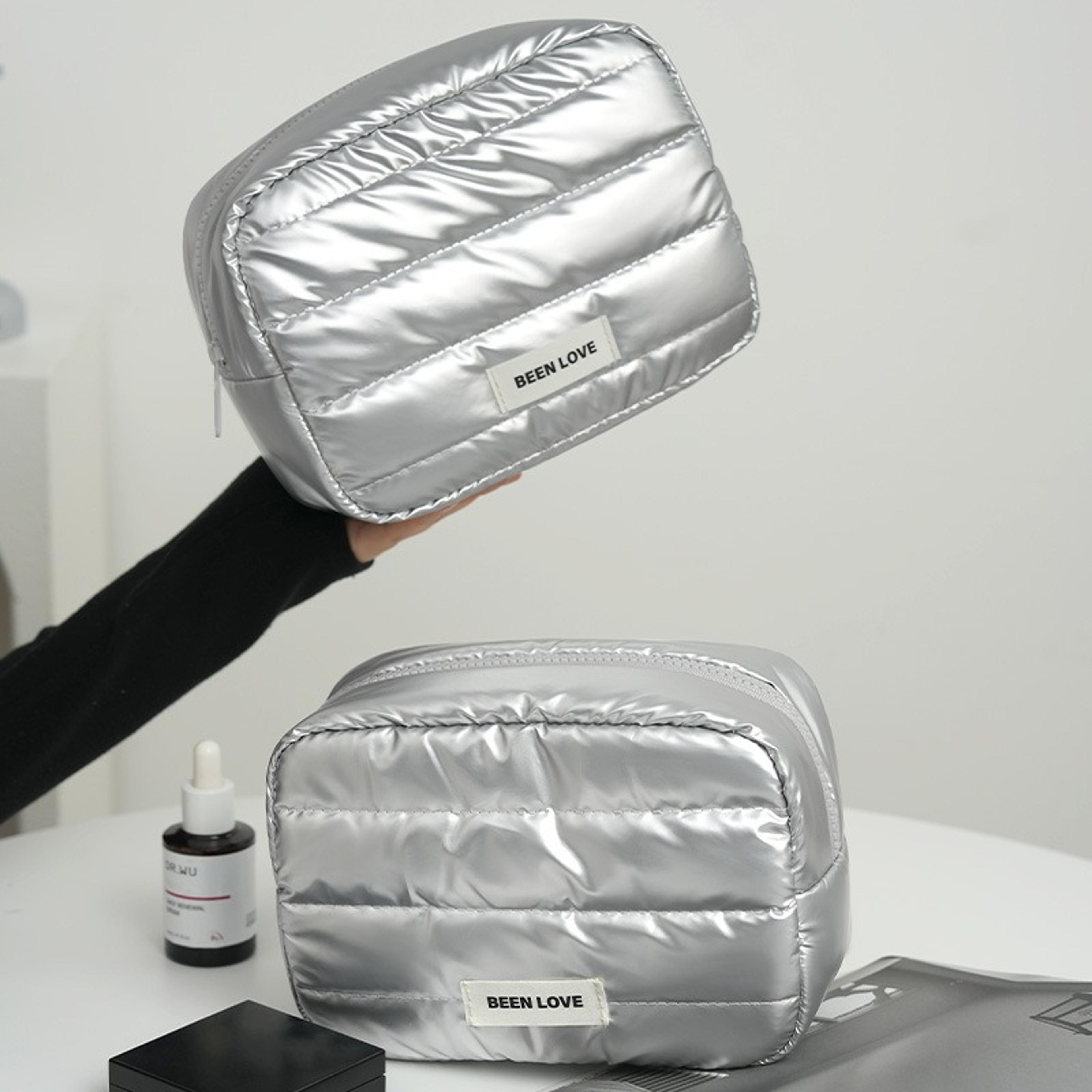 Large Capacity Travel Makeup Bag Cosmetic Organizer With Handle 1