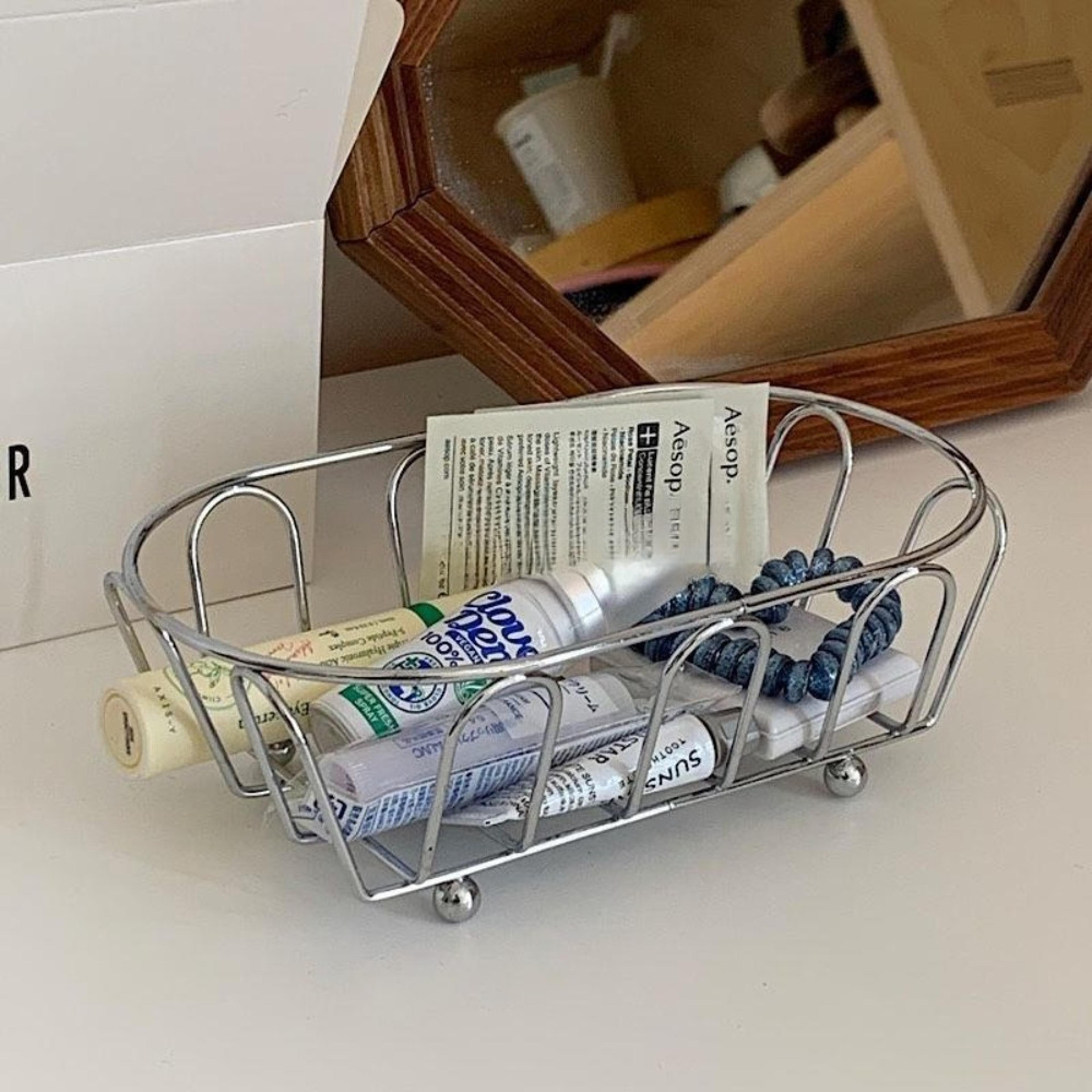 Minimalist Iron Wire Storage Basket For Fruit Bread And Desktop Organization 4