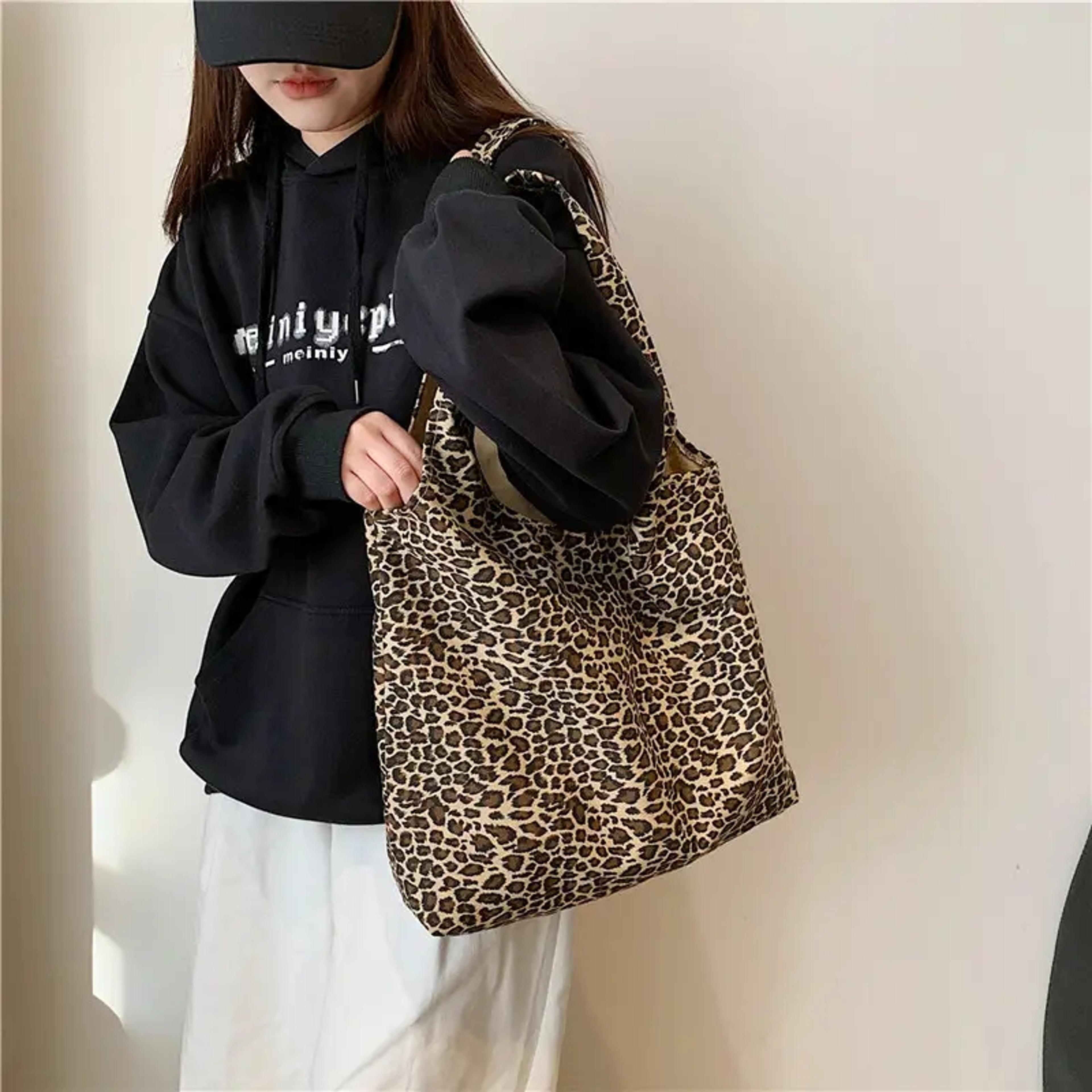 Large Capacity Leopard Print Foldable Tote Bag For Women Daily Shopping And Travel 2