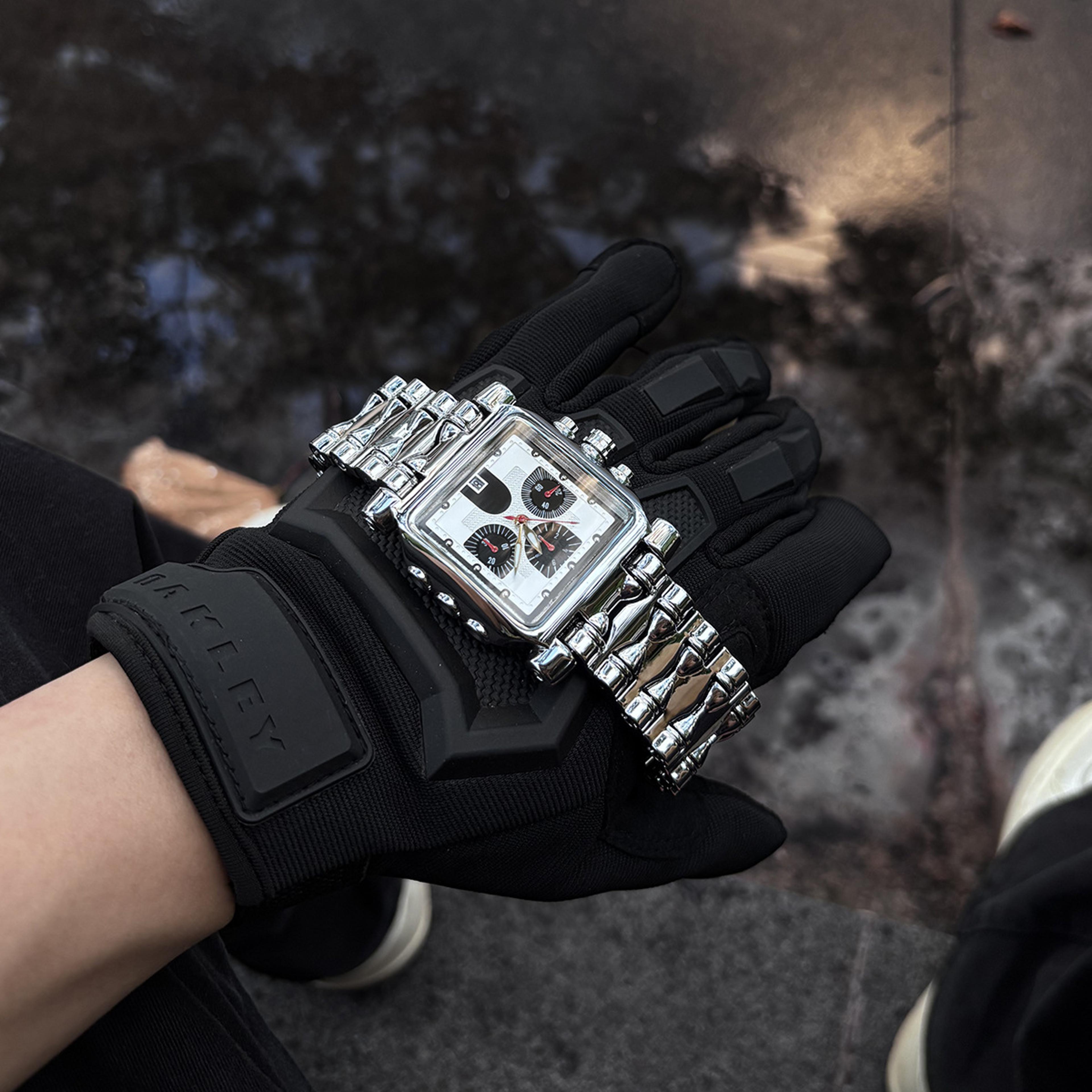 Multifunction Quartz Watch For Men Six Hand Large Dial Retro Statement Watch 2