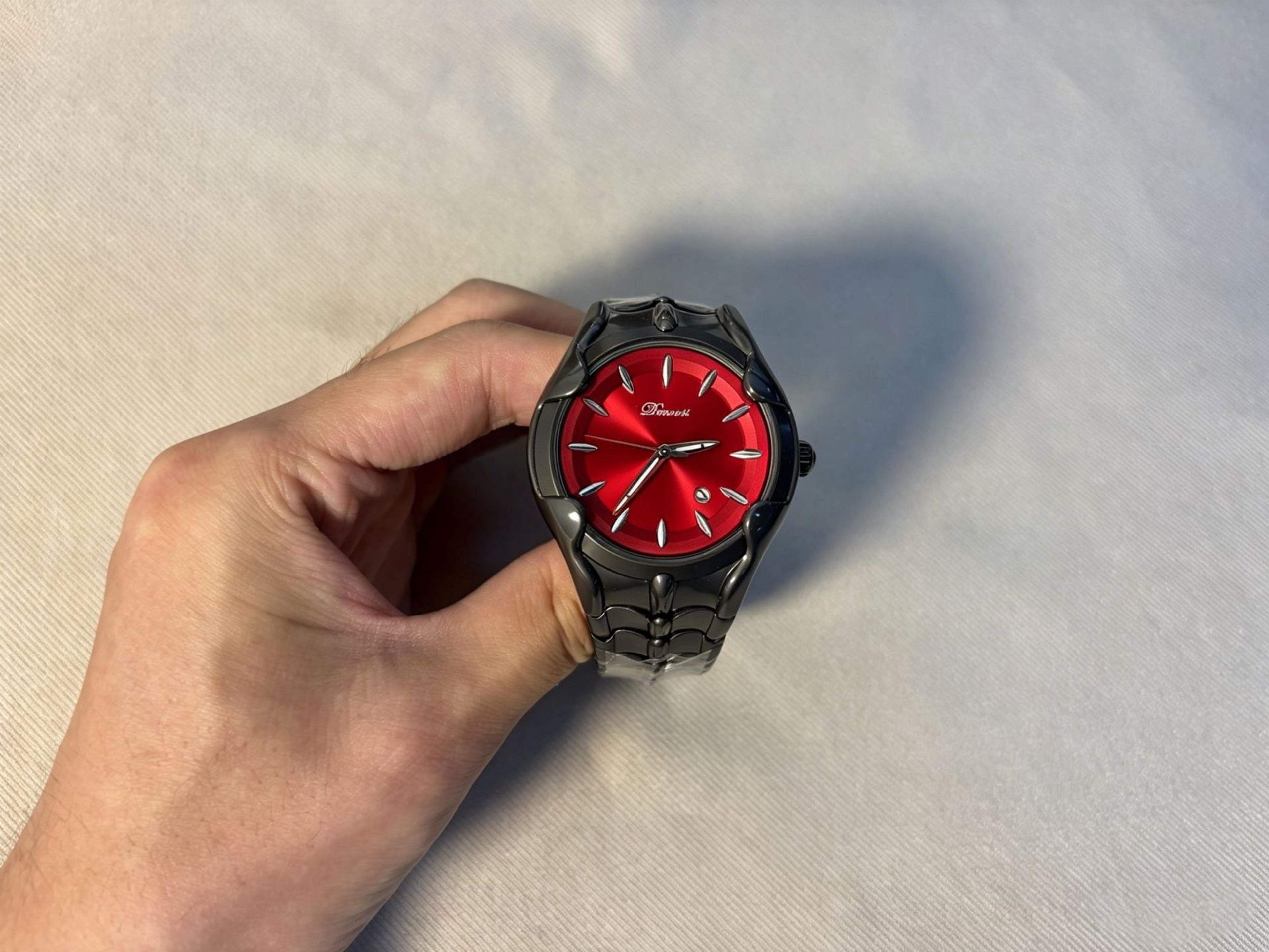 Devil Claw Quartz Watch Silver Retro Unisex Statement Watch 6