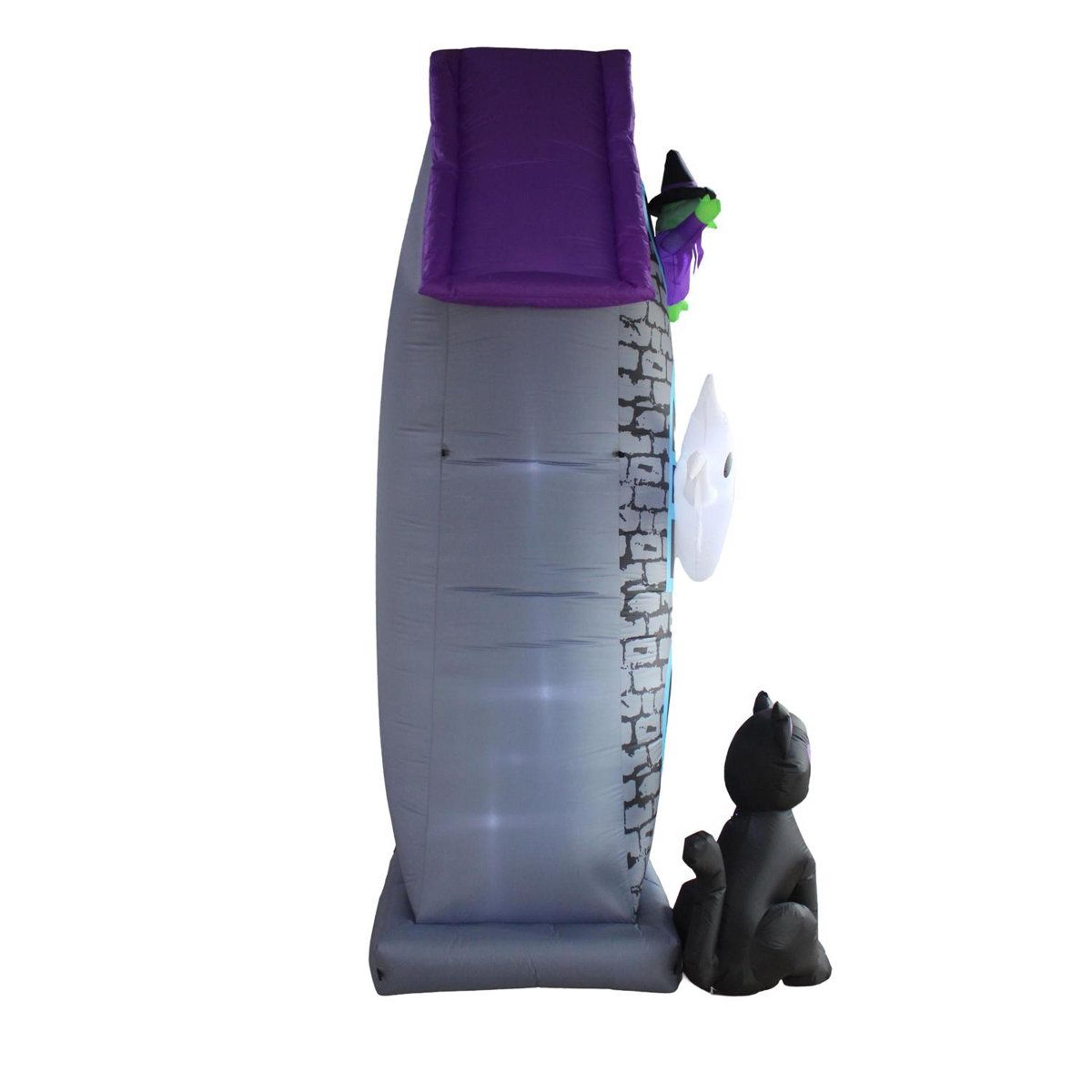 Prelit Haunted House Halloween Inflatable With Spooky Characters 1