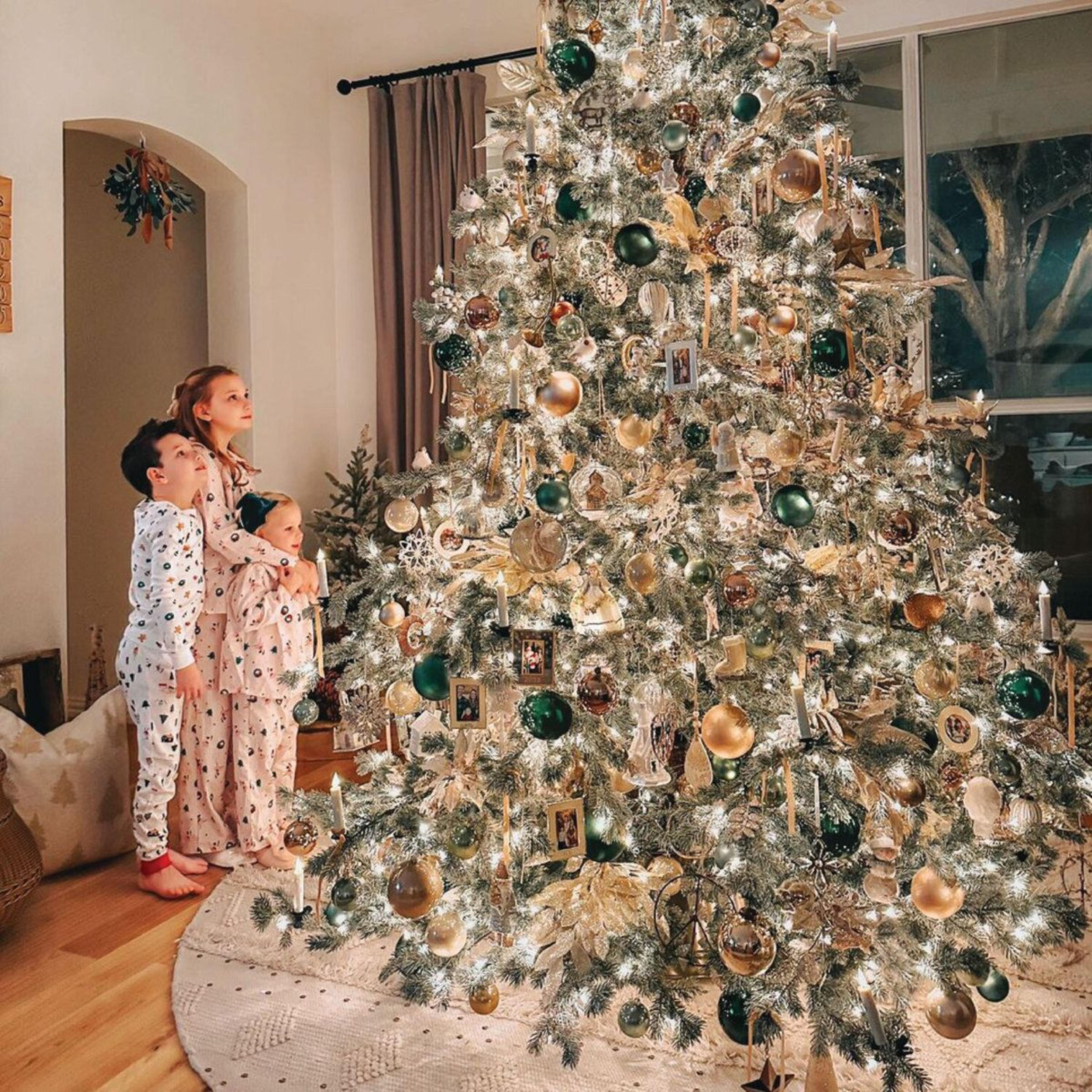 Pre Lit Artificial Christmas Tree With Warm White LED Lights And Hinged Branches 7