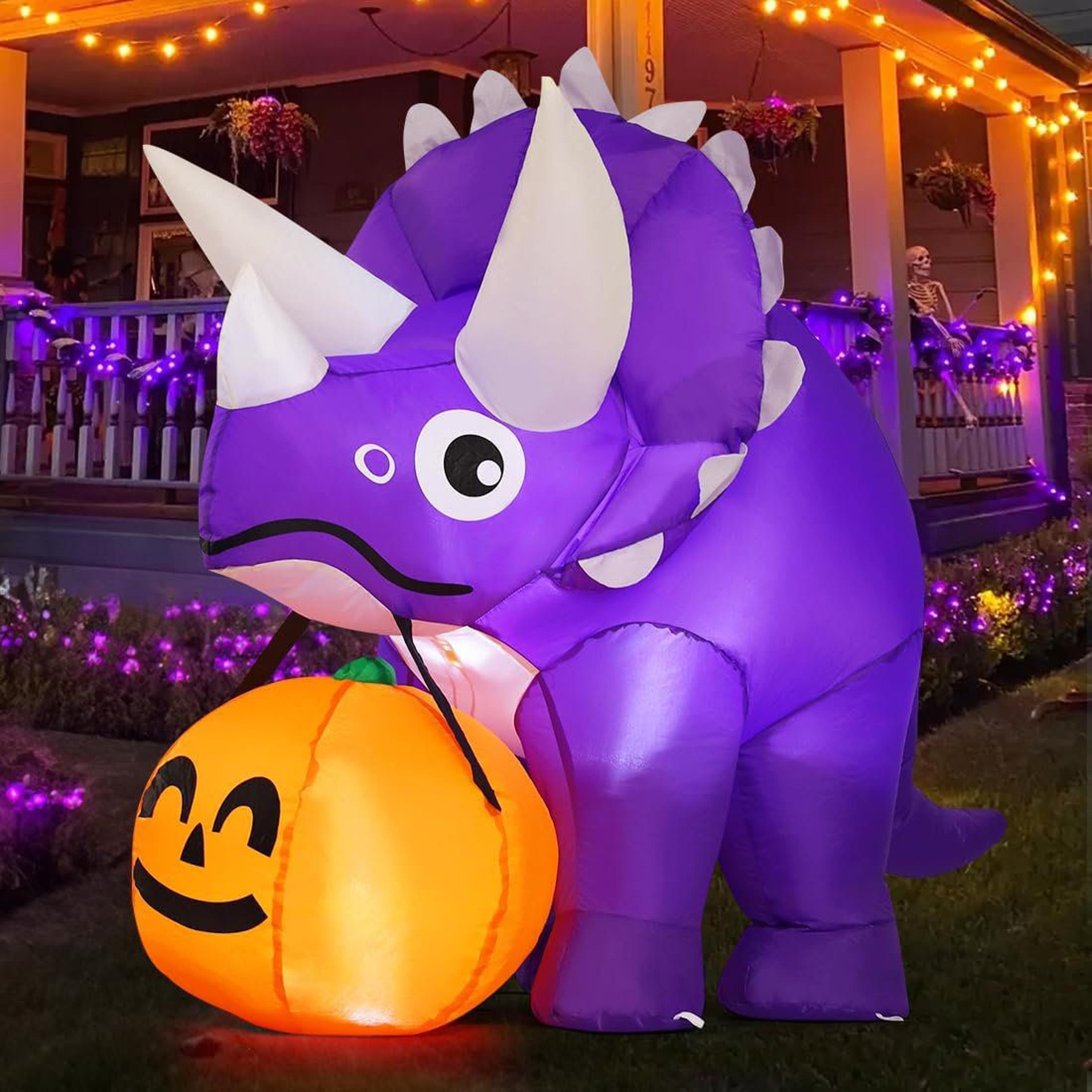 LED Halloween Inflatable Triceratops Dinosaur With Pumpkin Decoration 3
