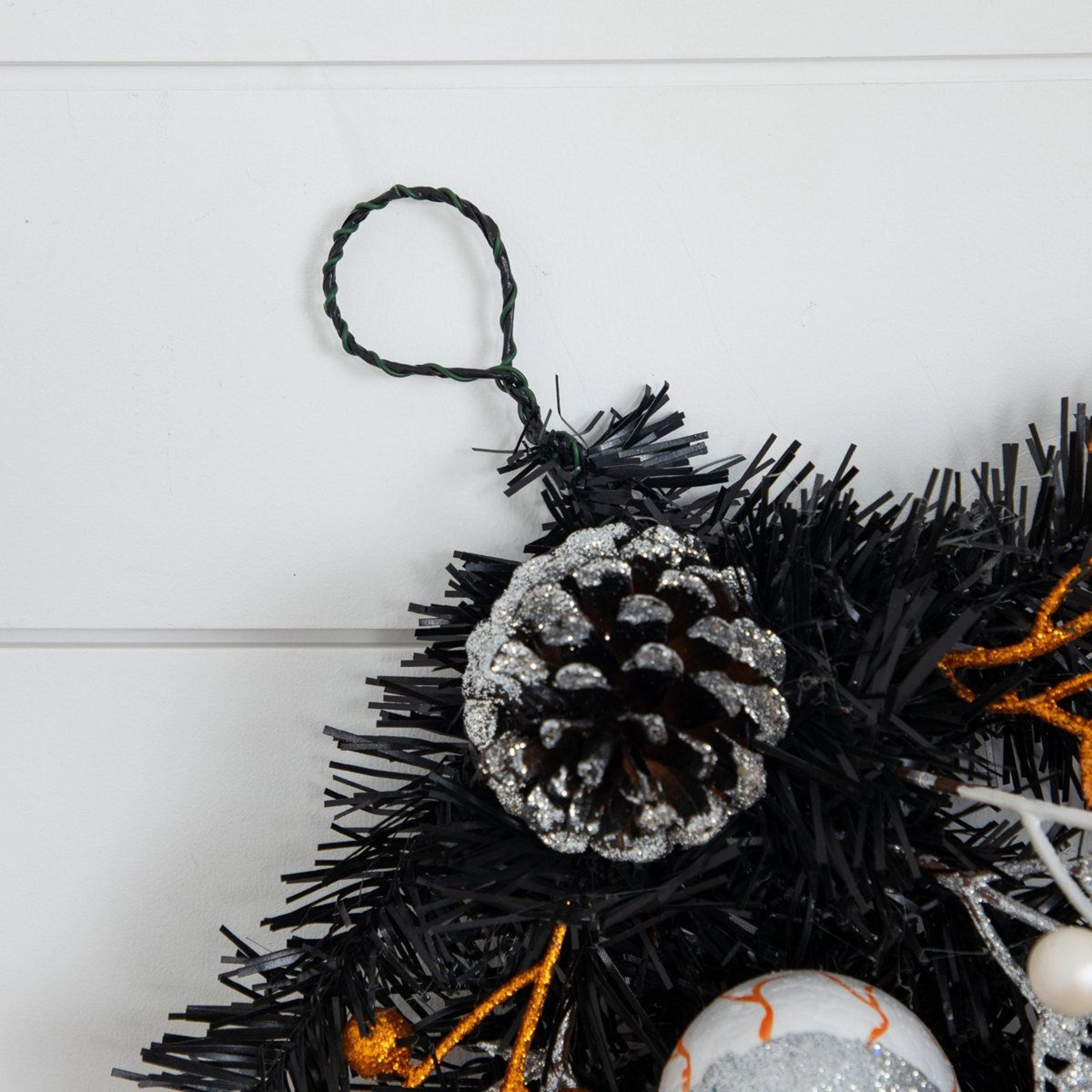 Black Halloween Garland With Skulls Eyeballs And Spiders 1