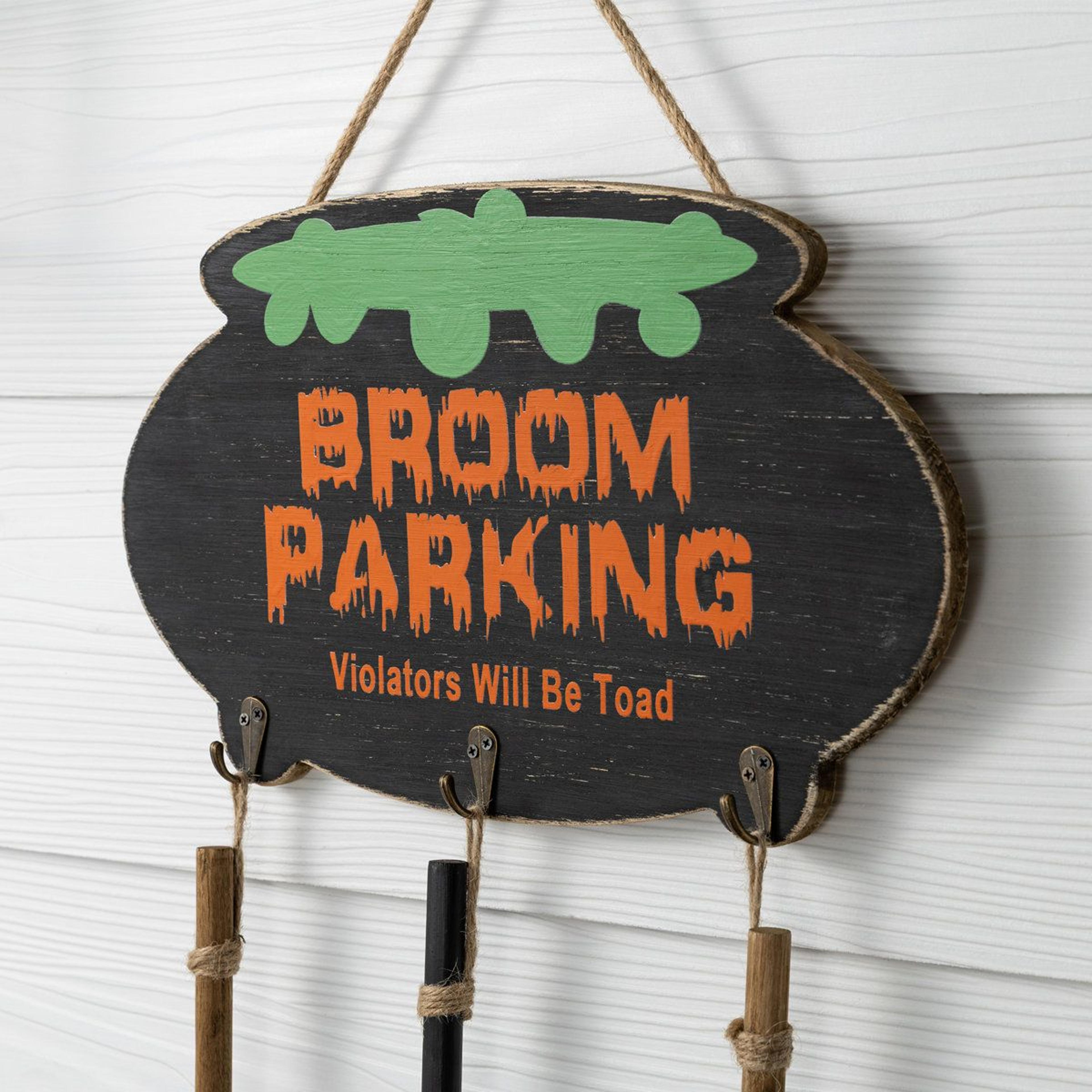 Halloween Wooden Cauldron And Broom Porch Decoration 2