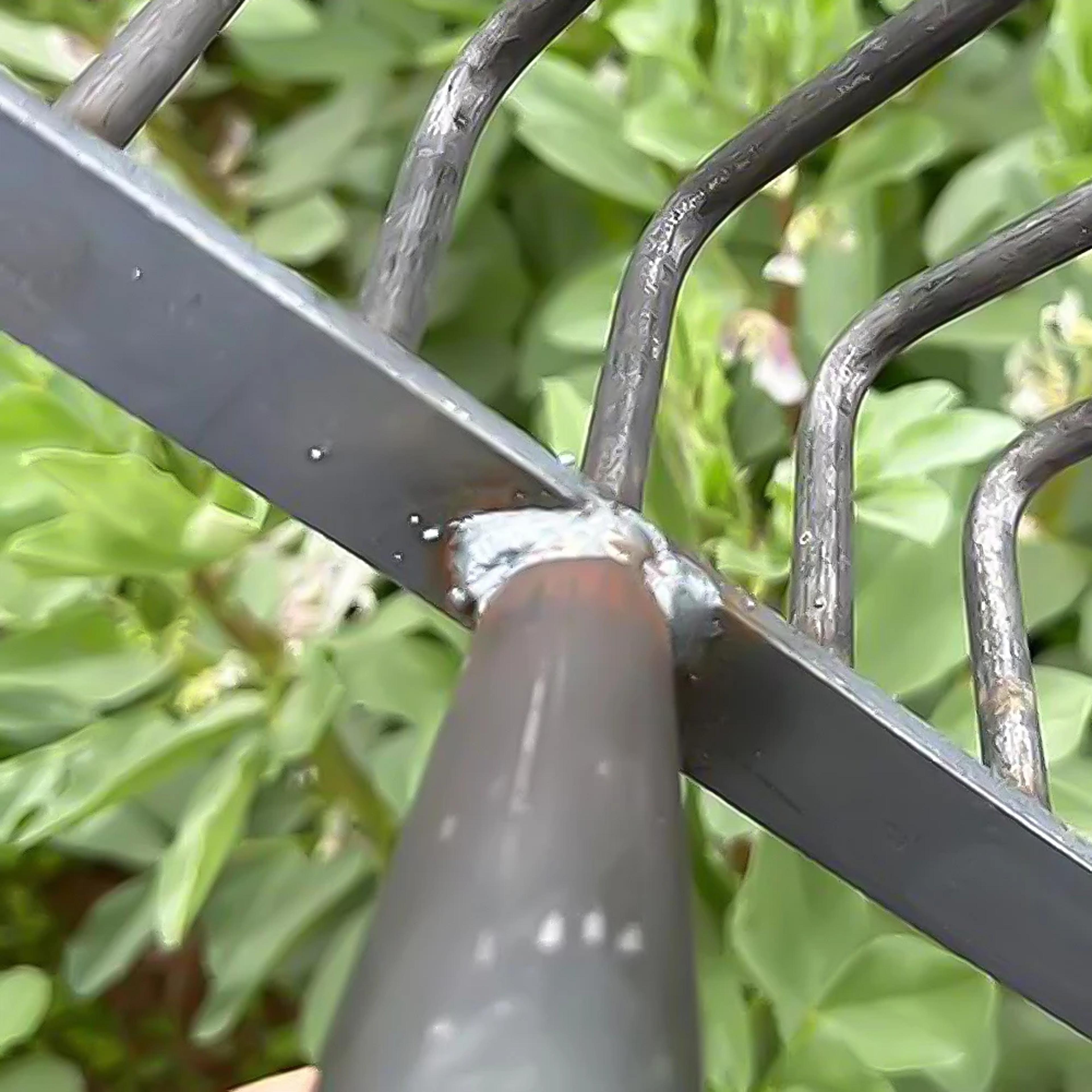 High Carbon Steel Garden Rake For Weeding  Soil Loosening Teeth Heavy Duty Hand Cultivator 4