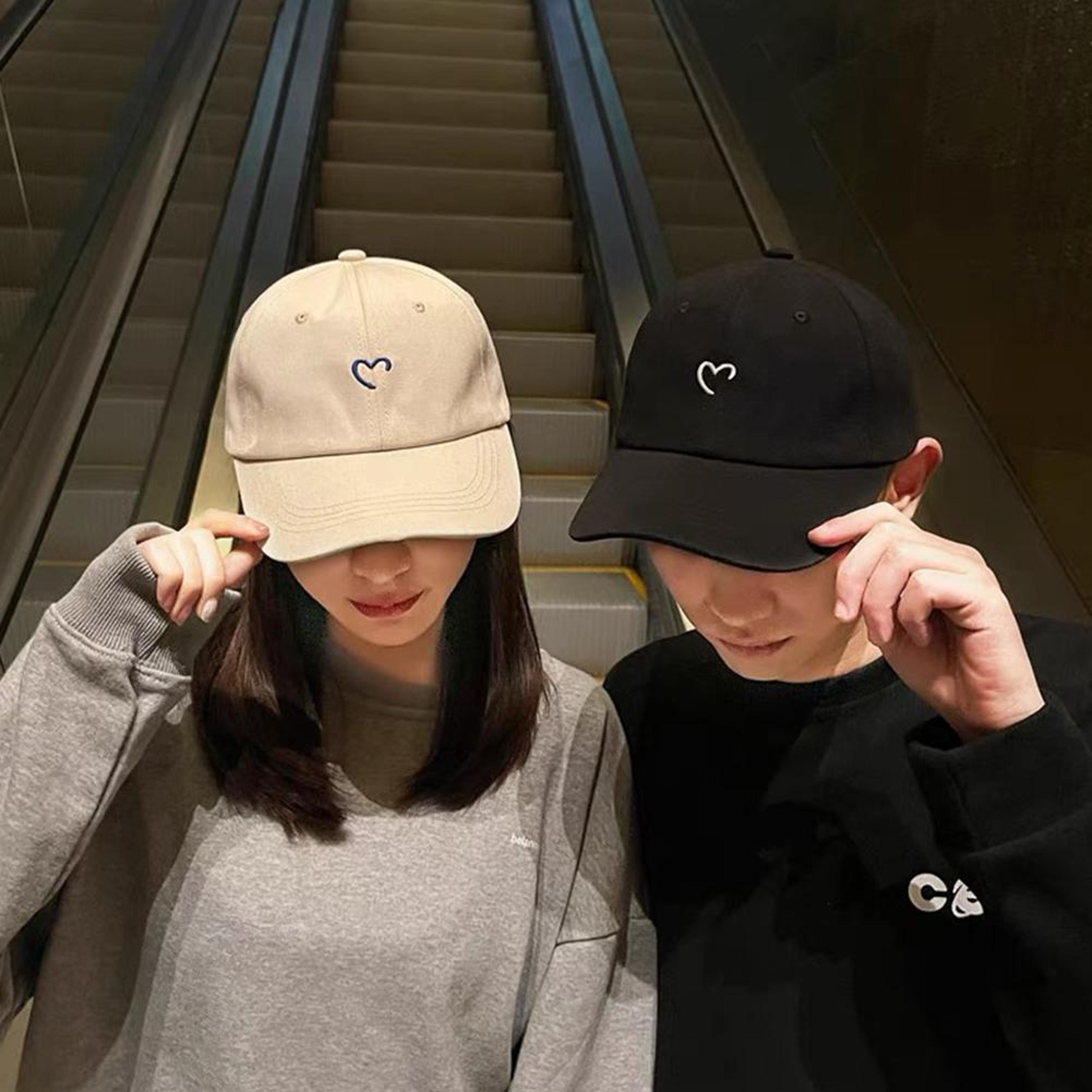 Adjustable Baseball Cap Unisex Curved Brim Sun Hat For Outdoor Everyday Wear 0