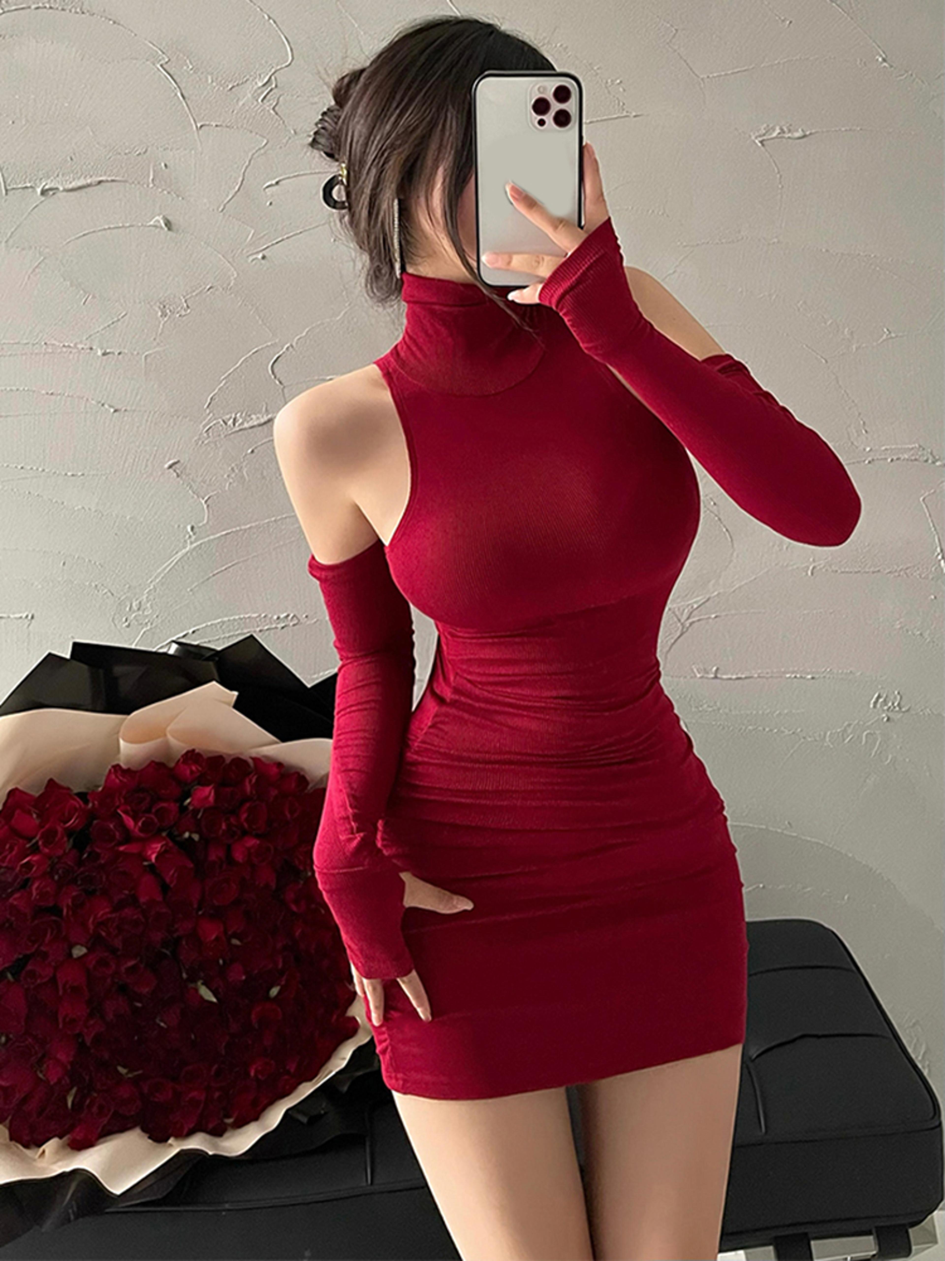 Elegant Bodycon Dress For Women High Neck Pleated Midi Cocktail Dress 2