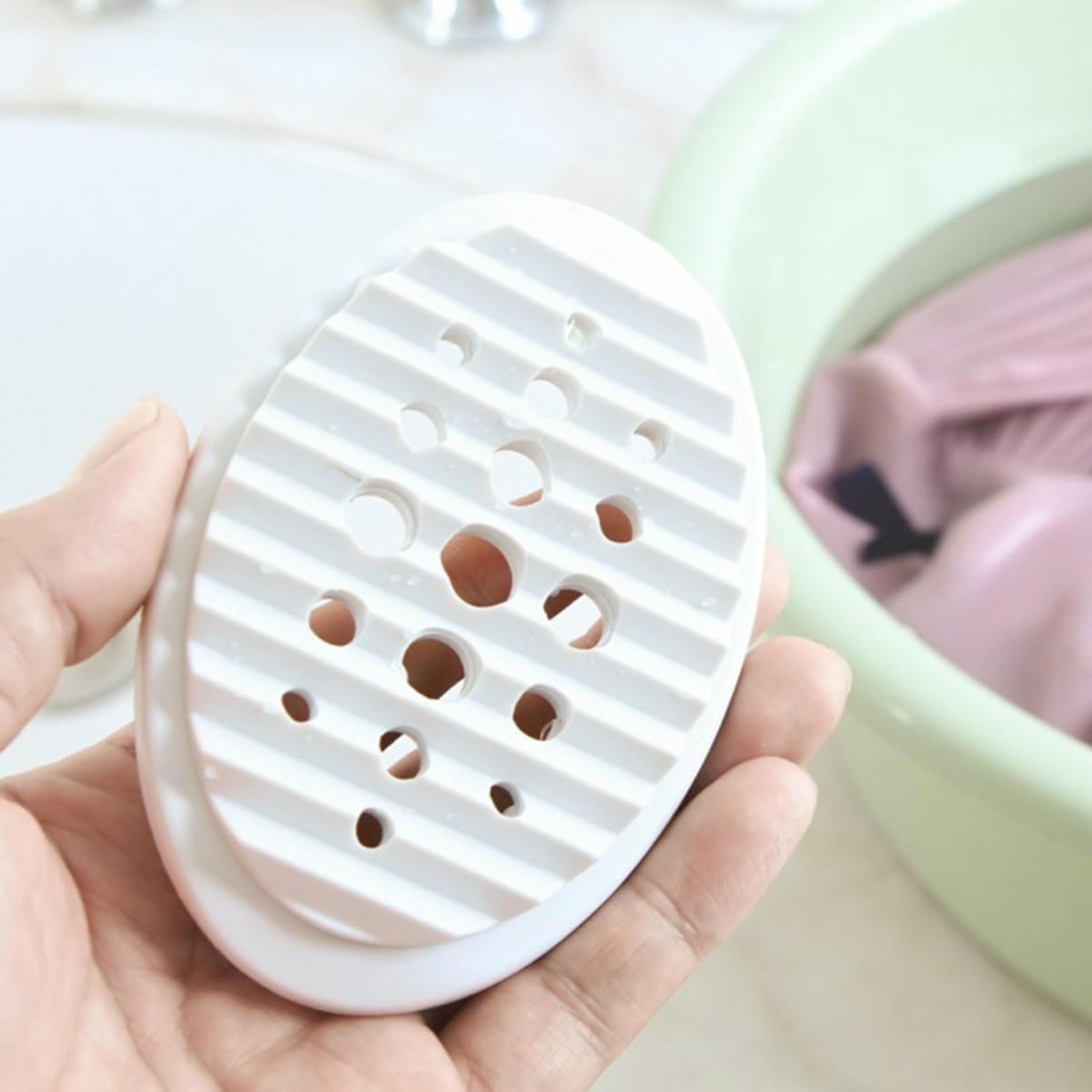 Silicone Soap Dish Self Draining Non Slip Bathroom  Kitchen Soap Holder 4