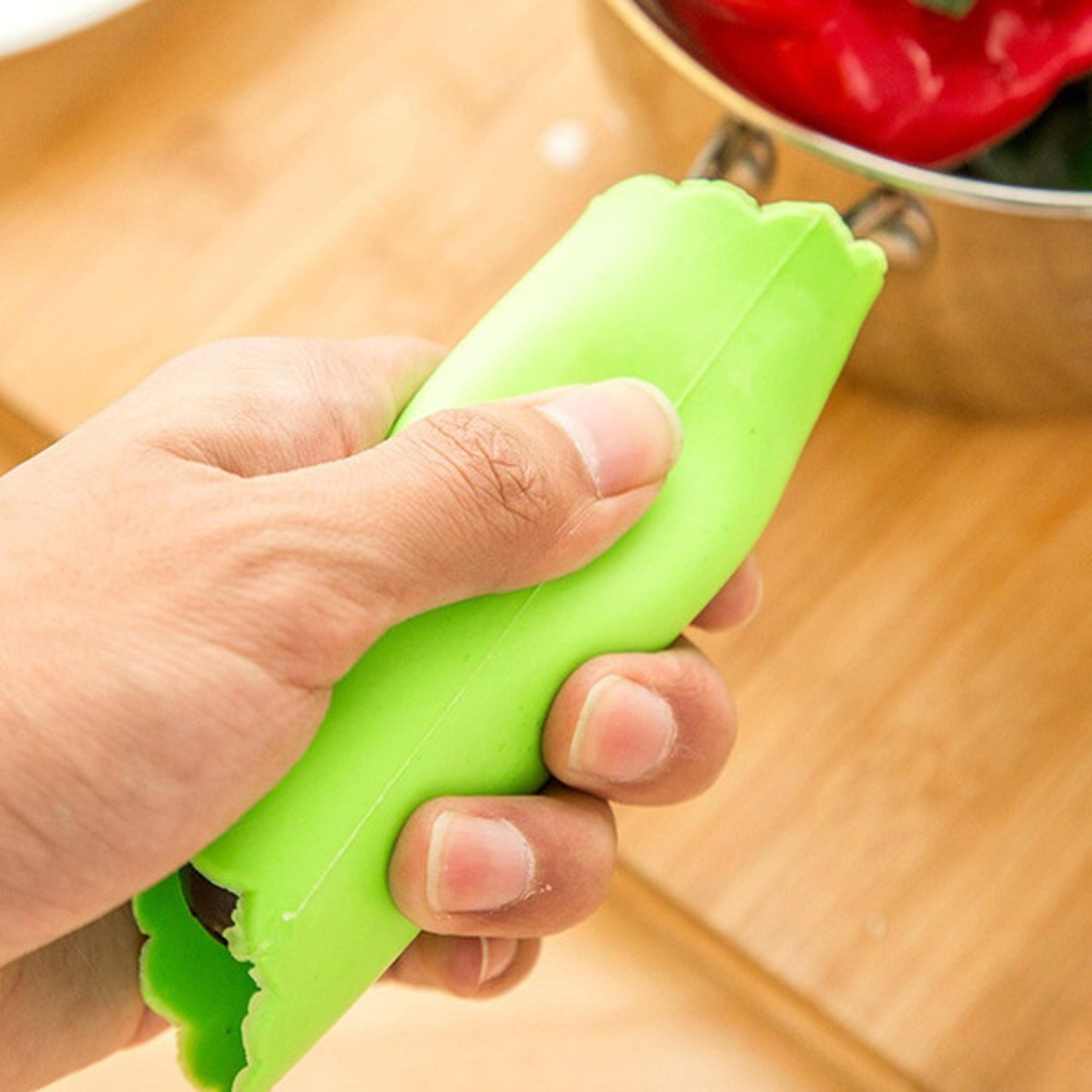 Magic Silicone Garlic Peeler (6).jpg