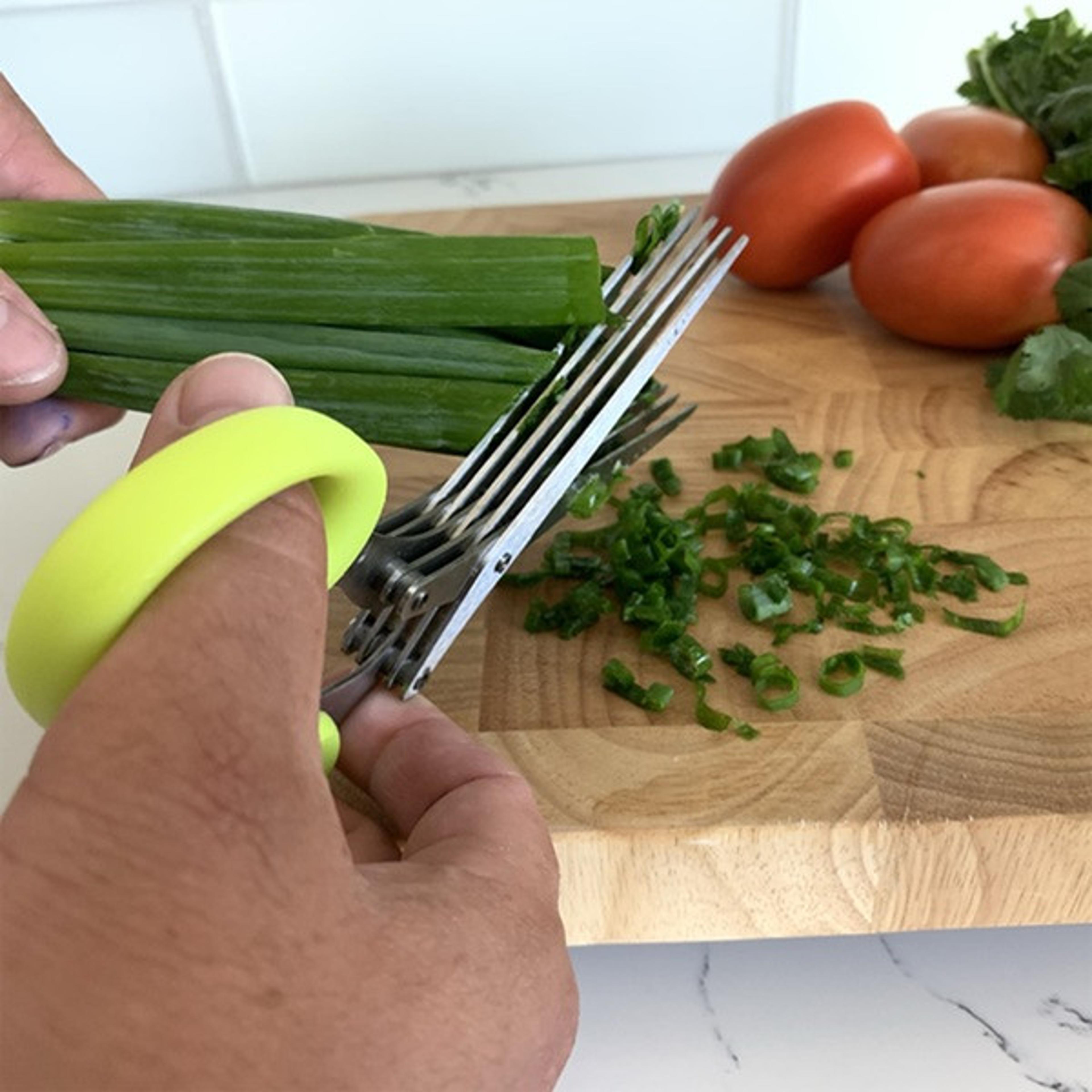 Kitchen Essentials Scissors 3