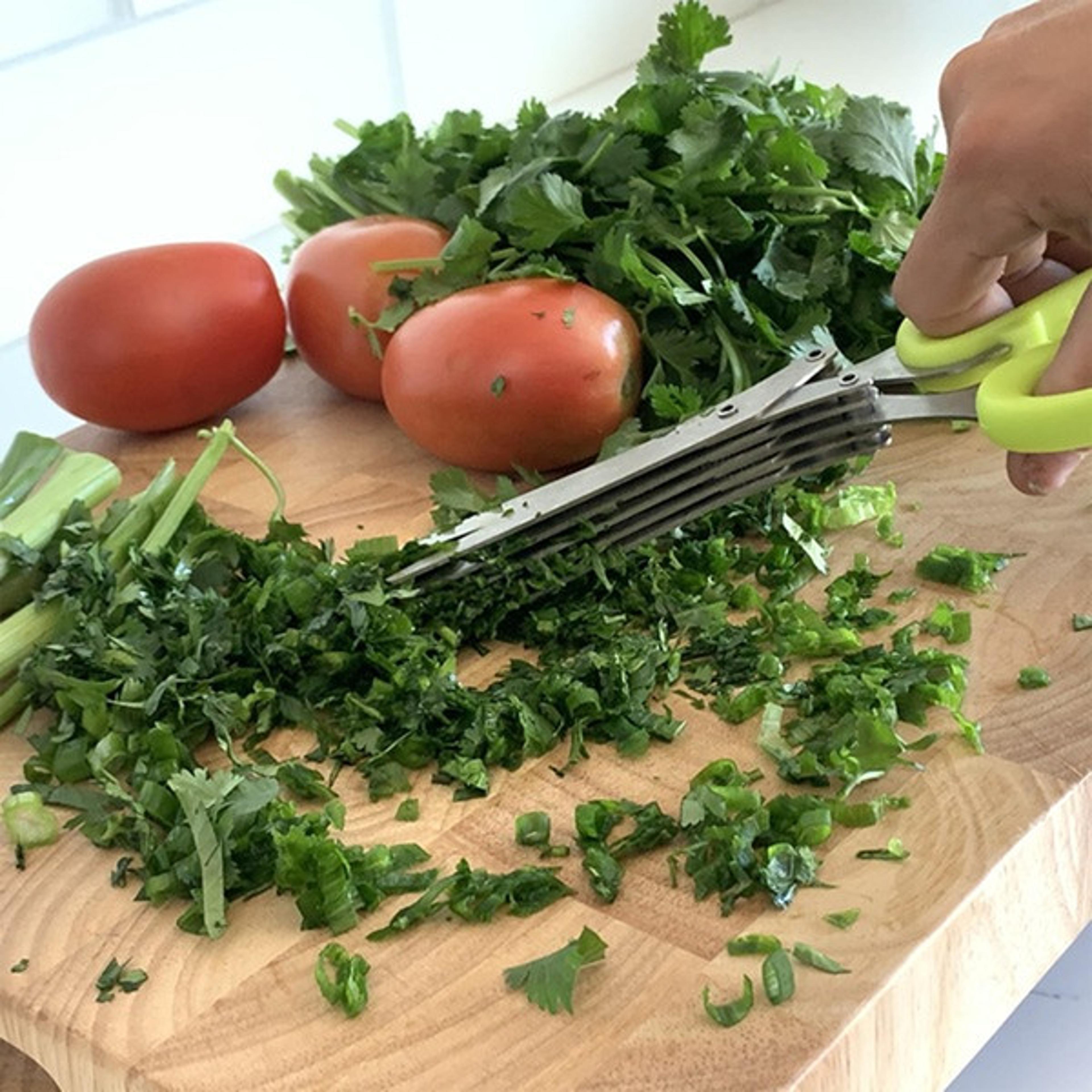 Kitchen Essentials Scissors 4
