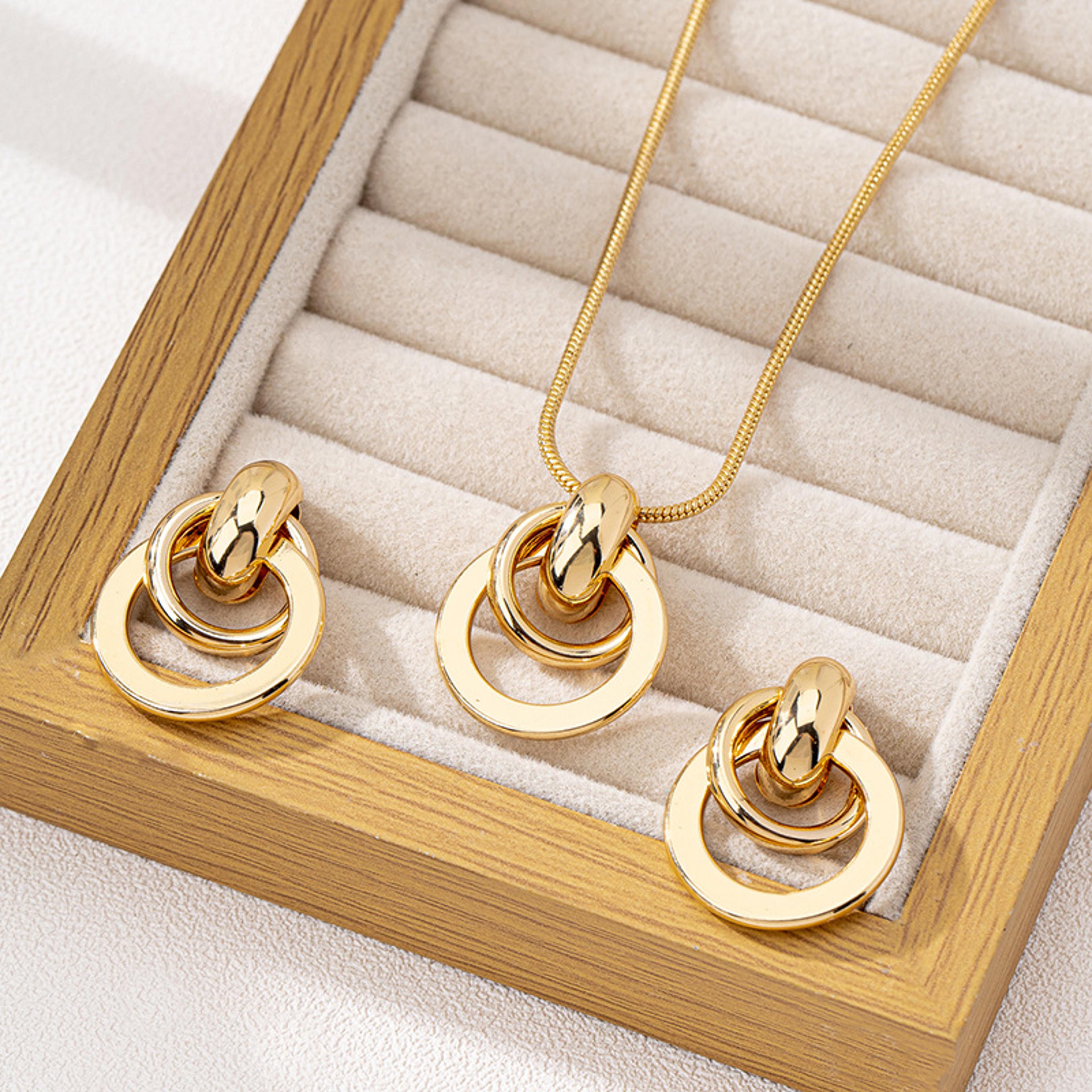 Vintage Jewelry Set For Women With Gold Choker Necklace Bracelet  Earrings For Weddings And Parties 2