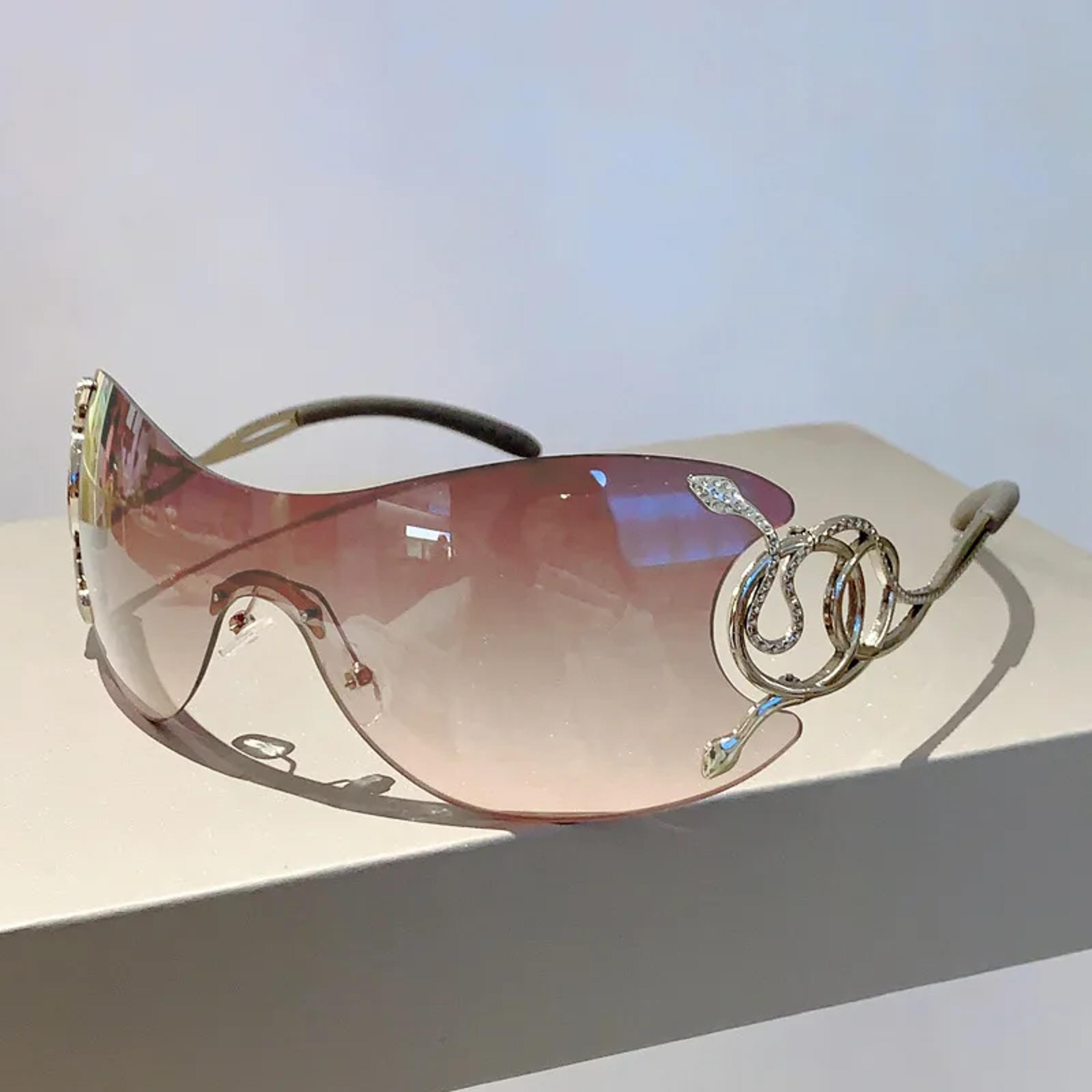Rimless Wrap Around Oversized Gradient Sunglasses With Snake Temple Design 8