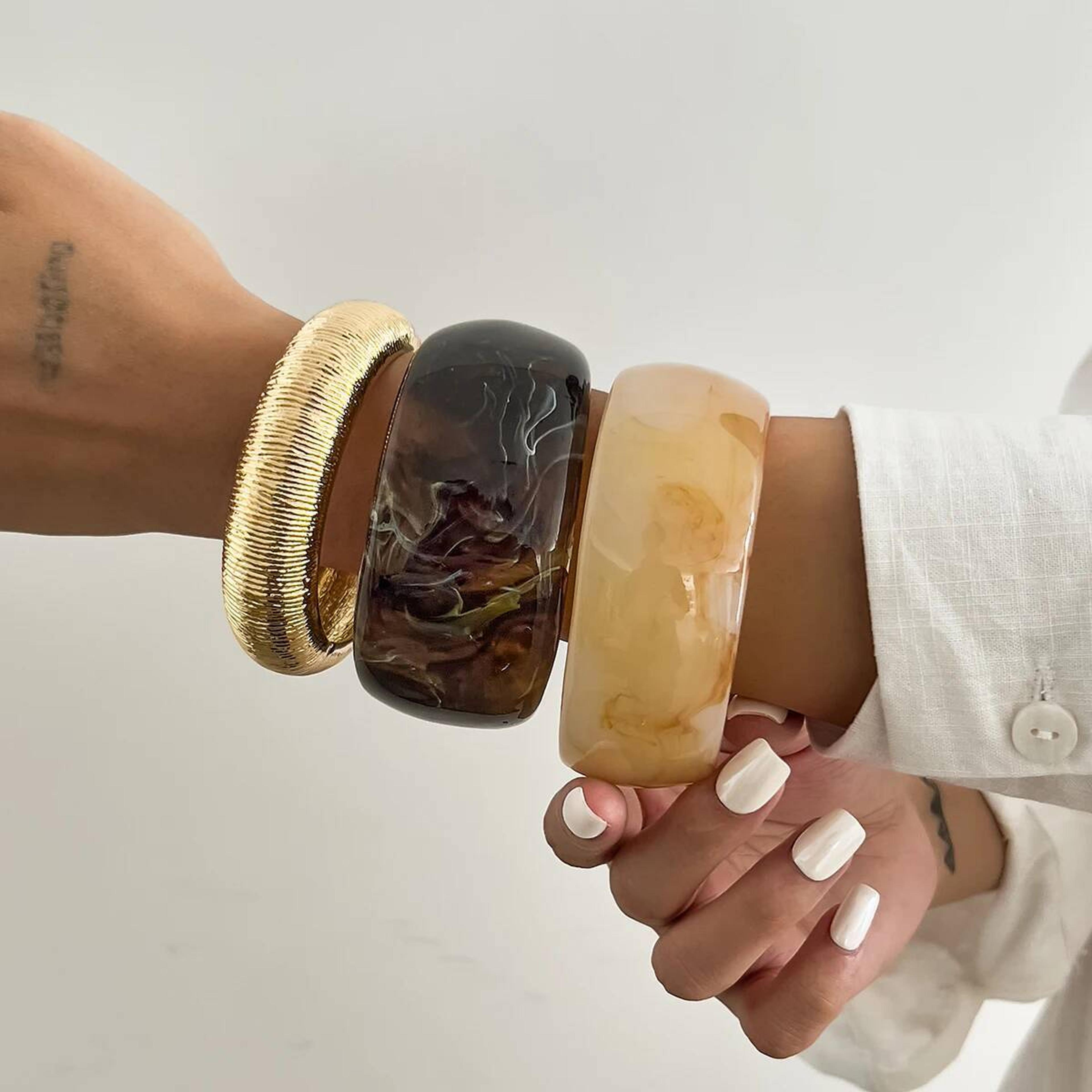Vintage Resin Bangle Bracelet Geometric Wide Cuff For Women Stylish Chunky Acrylic Jewelry 2