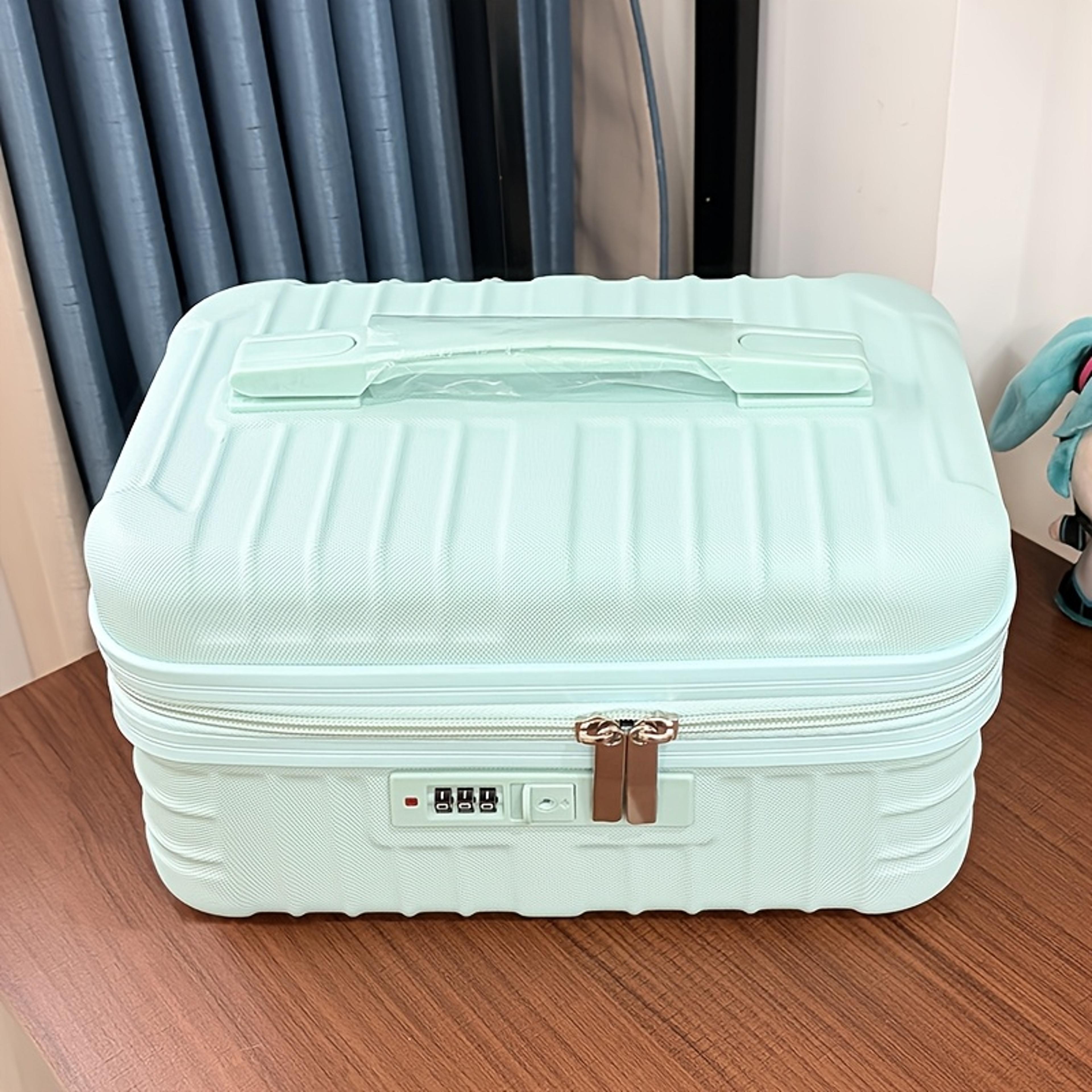 Large Capacity Travel Makeup Case With Combination Lock And Carry Handle 7