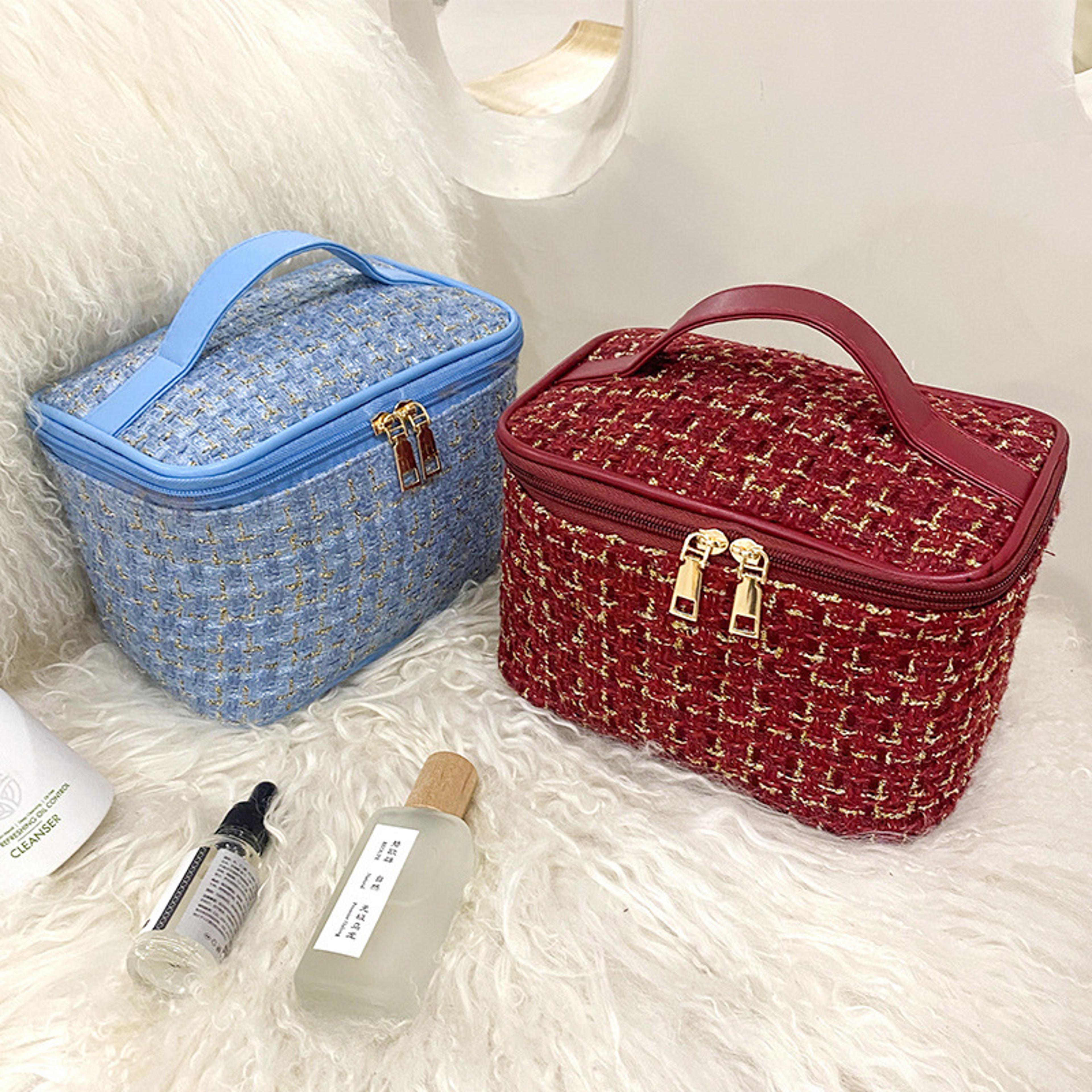 Large Capacity Travel Makeup Bag Portable Cosmetic And Toiletry Organizer 4
