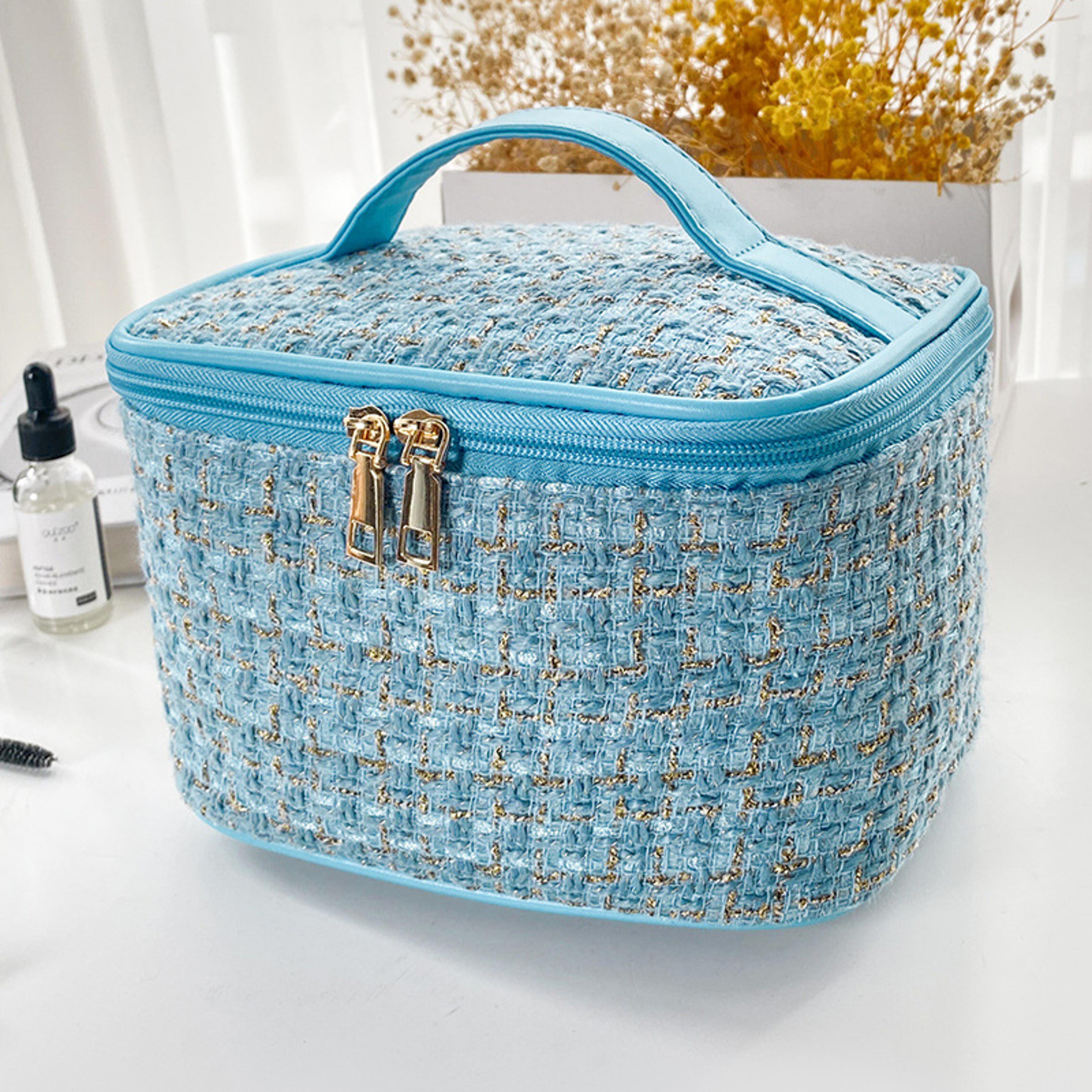 Large Capacity Travel Makeup Bag Portable Cosmetic And Toiletry Organizer 5