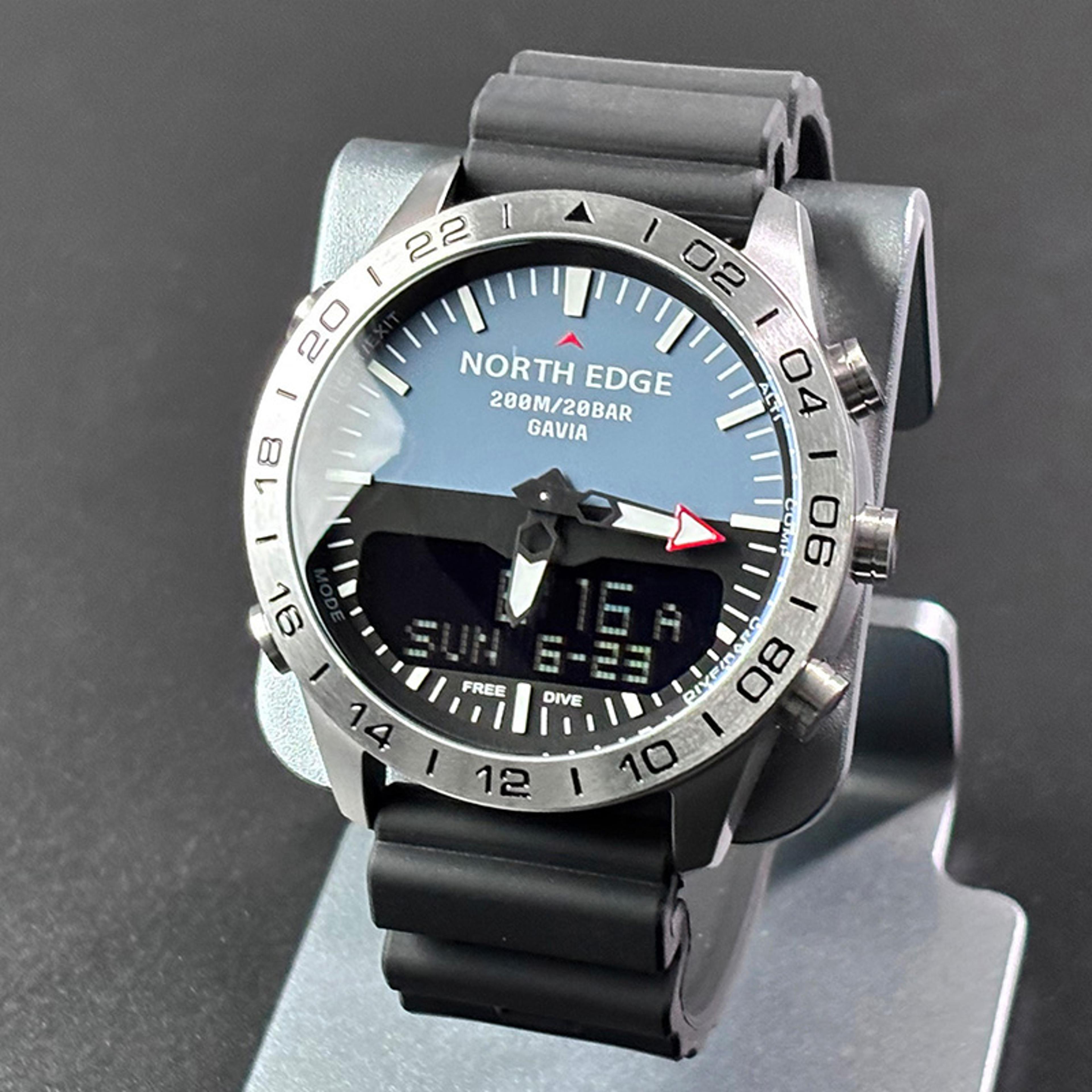 Mens 200M Waterproof Dive Watch With Compass Altimeter Barometer 2