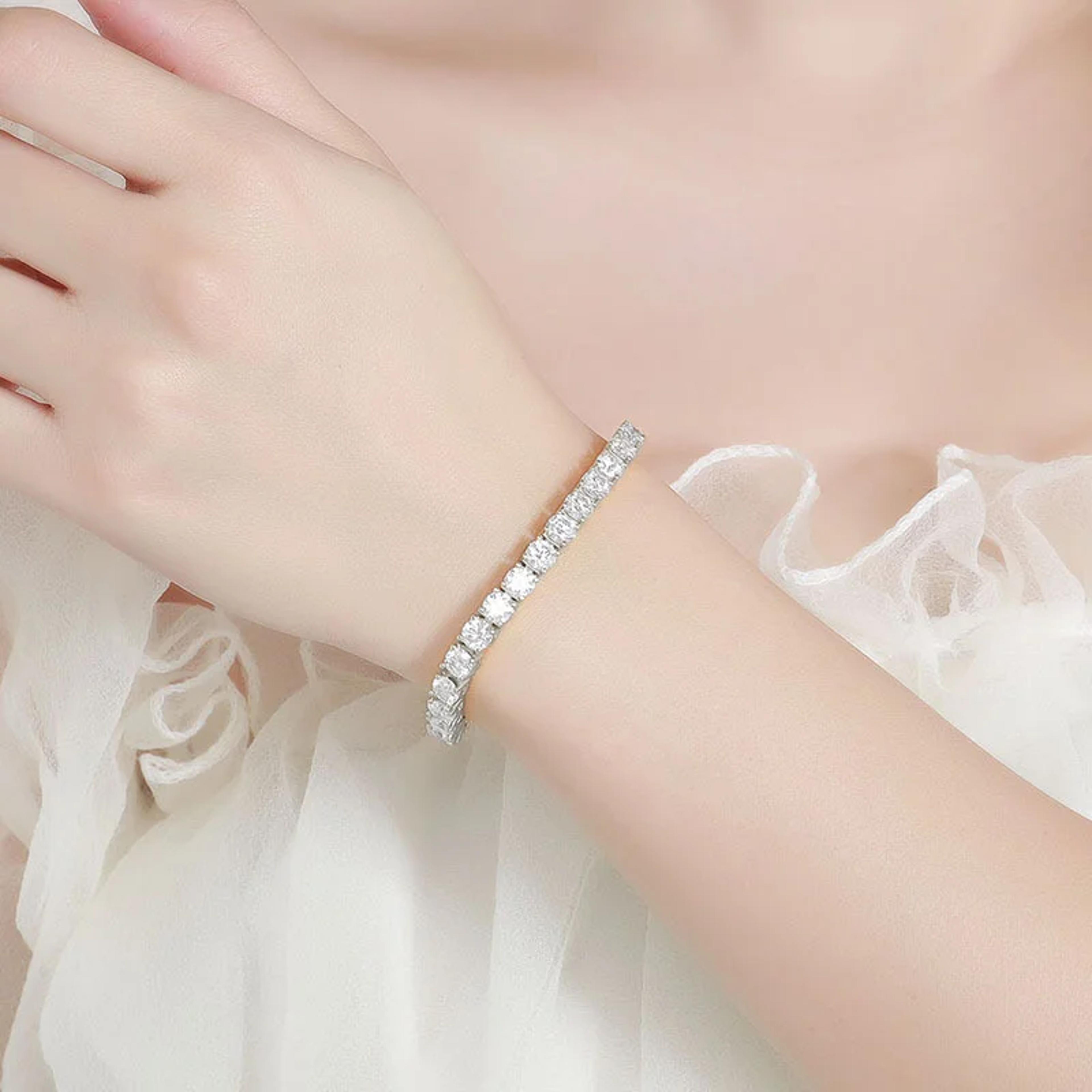 925 Sterling Silver Moissanite Tennis Bracelet With 18K White Gold Plating 4