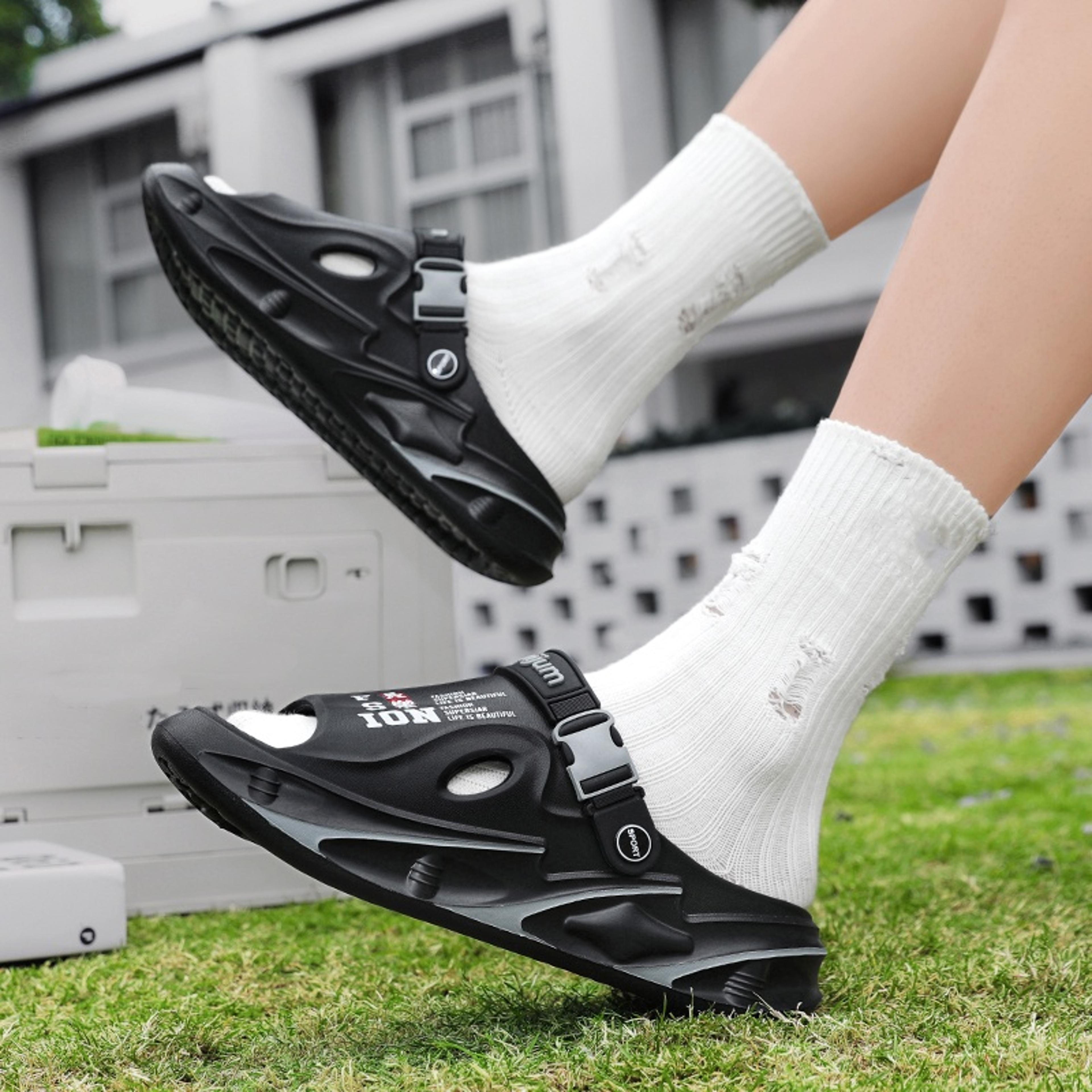Comfort Soft Beach Clogs Lightweight Garden Water Shoes For Men And Women 4