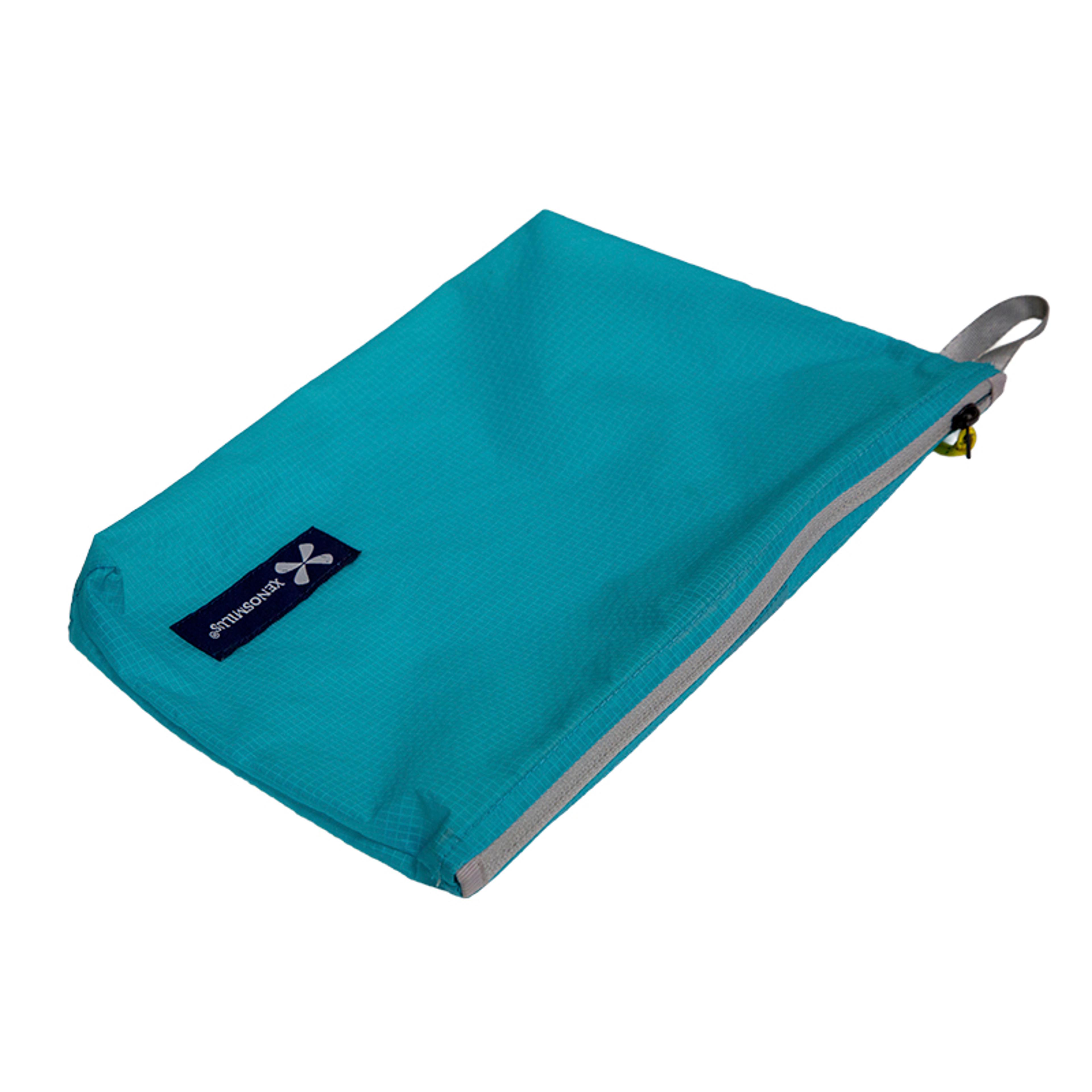 Large Capacity Waterproof Travel Document Organizer And Passport Holder 3
